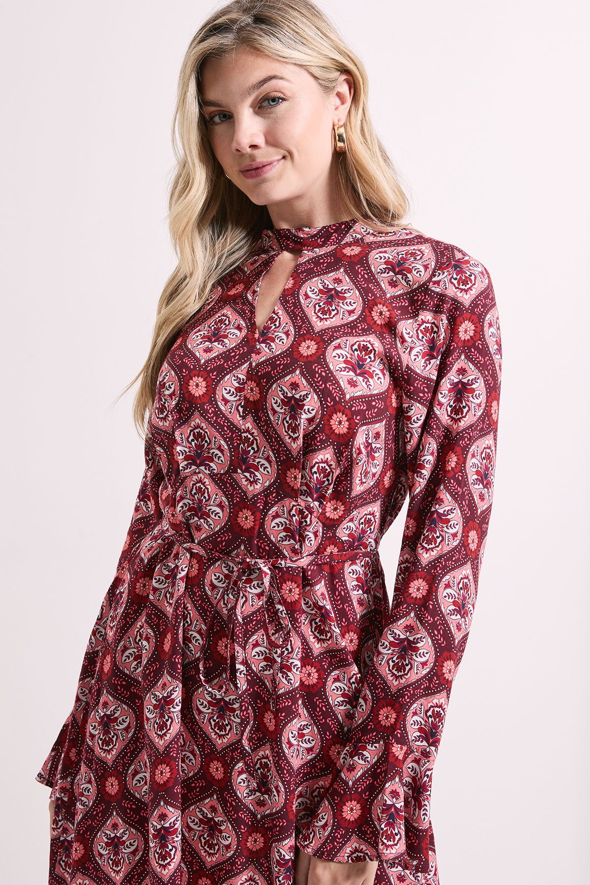 Dorothy Perkins Keyhole Long Sleeve Mini Dress Multi image 3