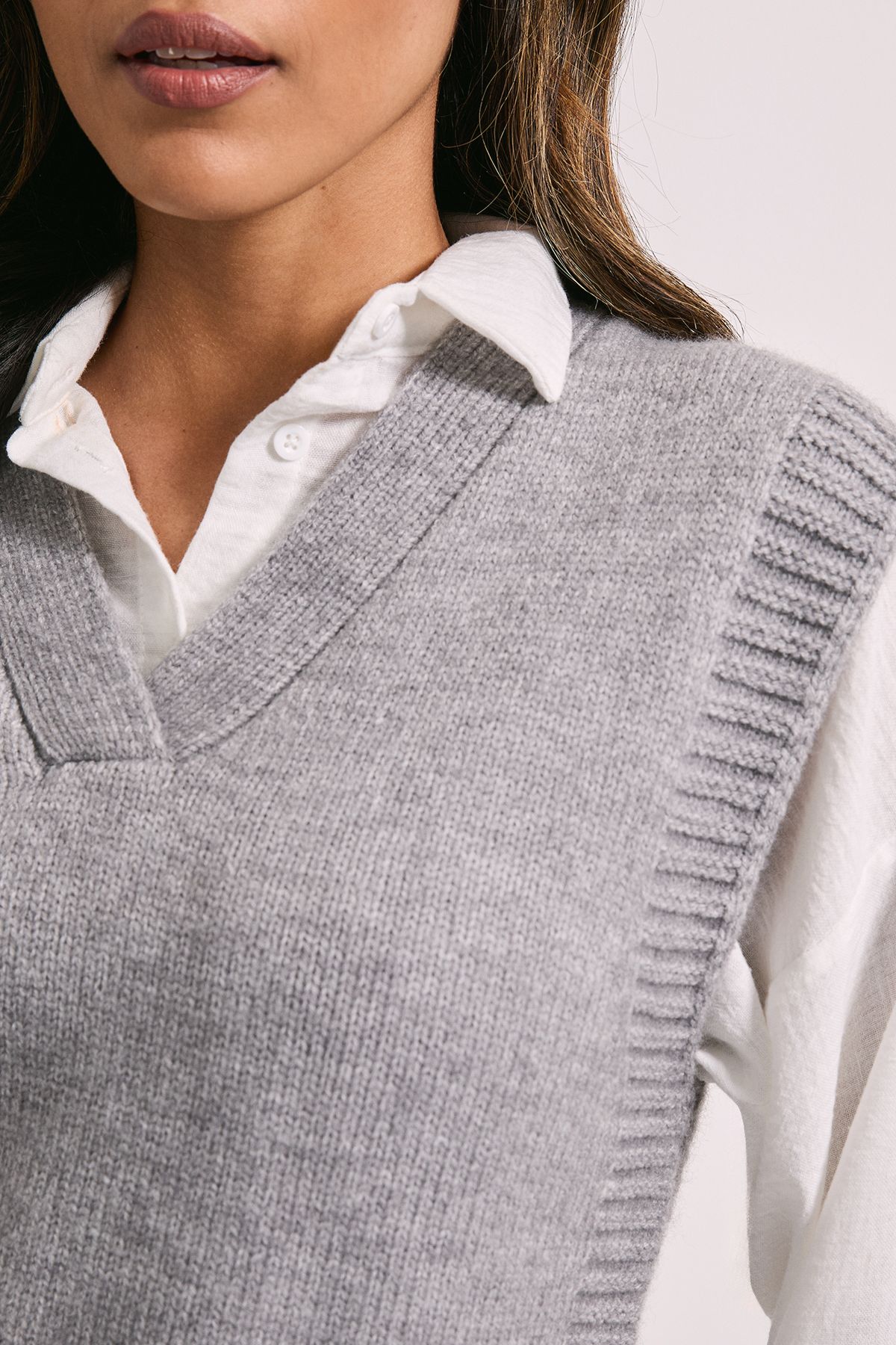 Dorothy Perkins Grey V Neck Knitted Tank Grey image 5