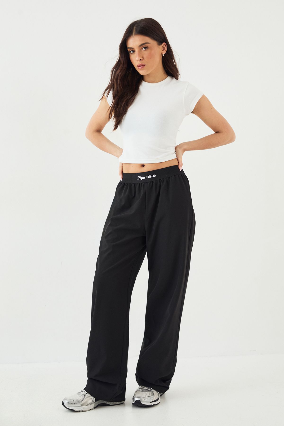 DSGN Studio DSGN Studio Elasticated Waist Straight Leg Trouser Black image 3