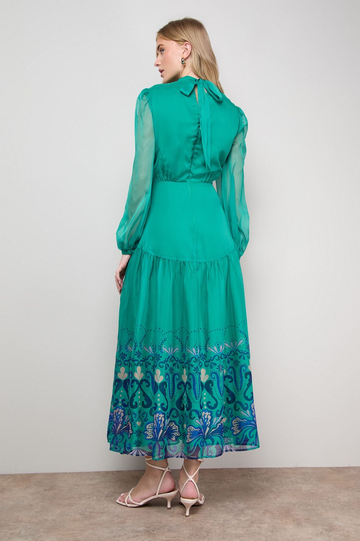 Oasis Printed Dropped Curved Waist Long Sleeve Maxi Dress Green image 3