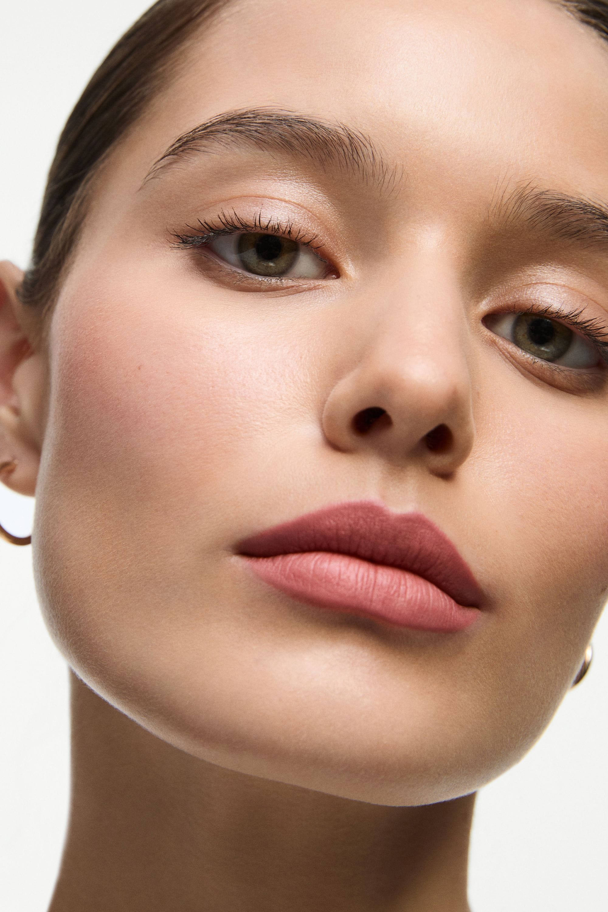 INGLOT Creamy Soft Lipstick image 2