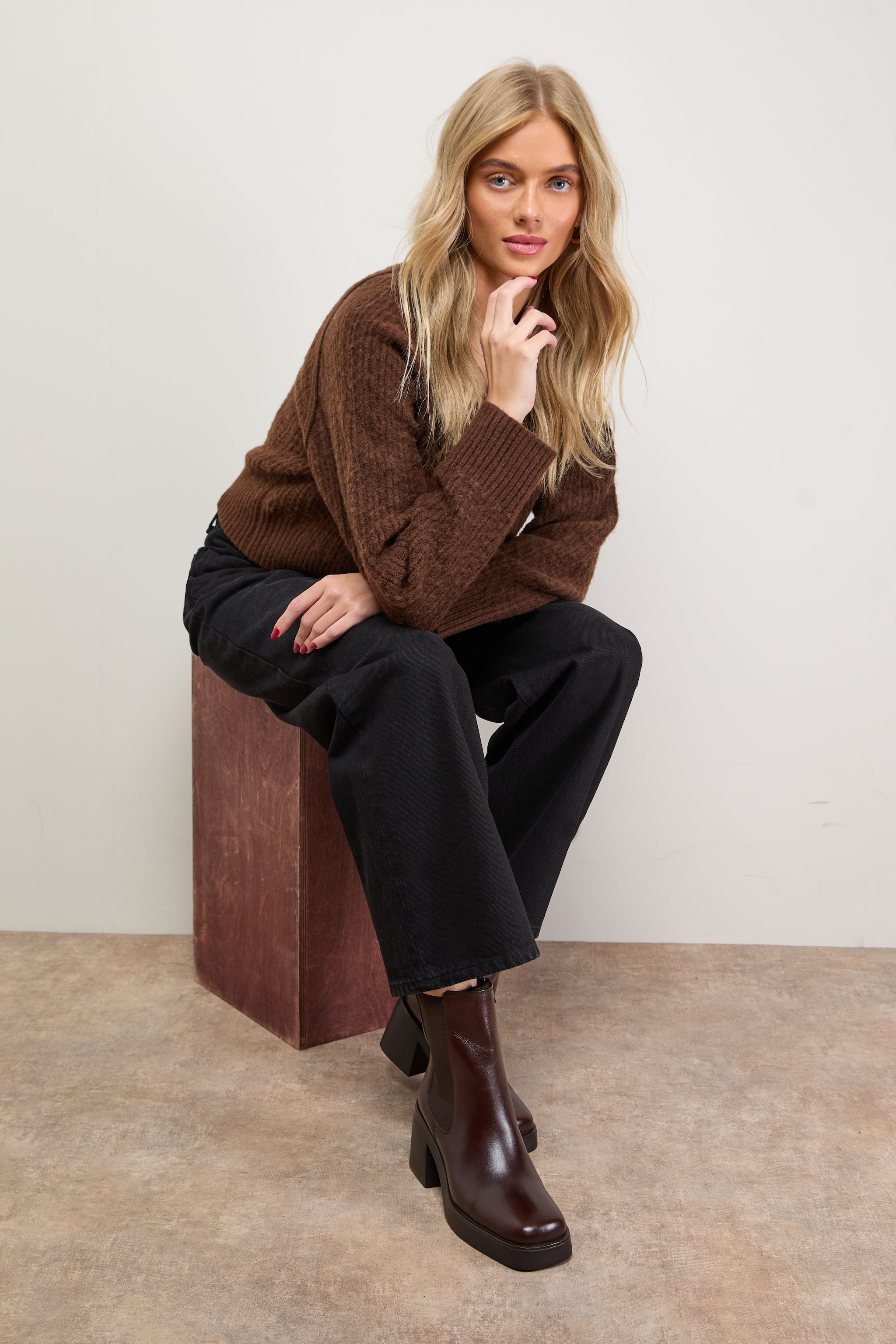 Oasis Barbara Real Leather Chunky High Heeled Chelsea Boots Brown image 2