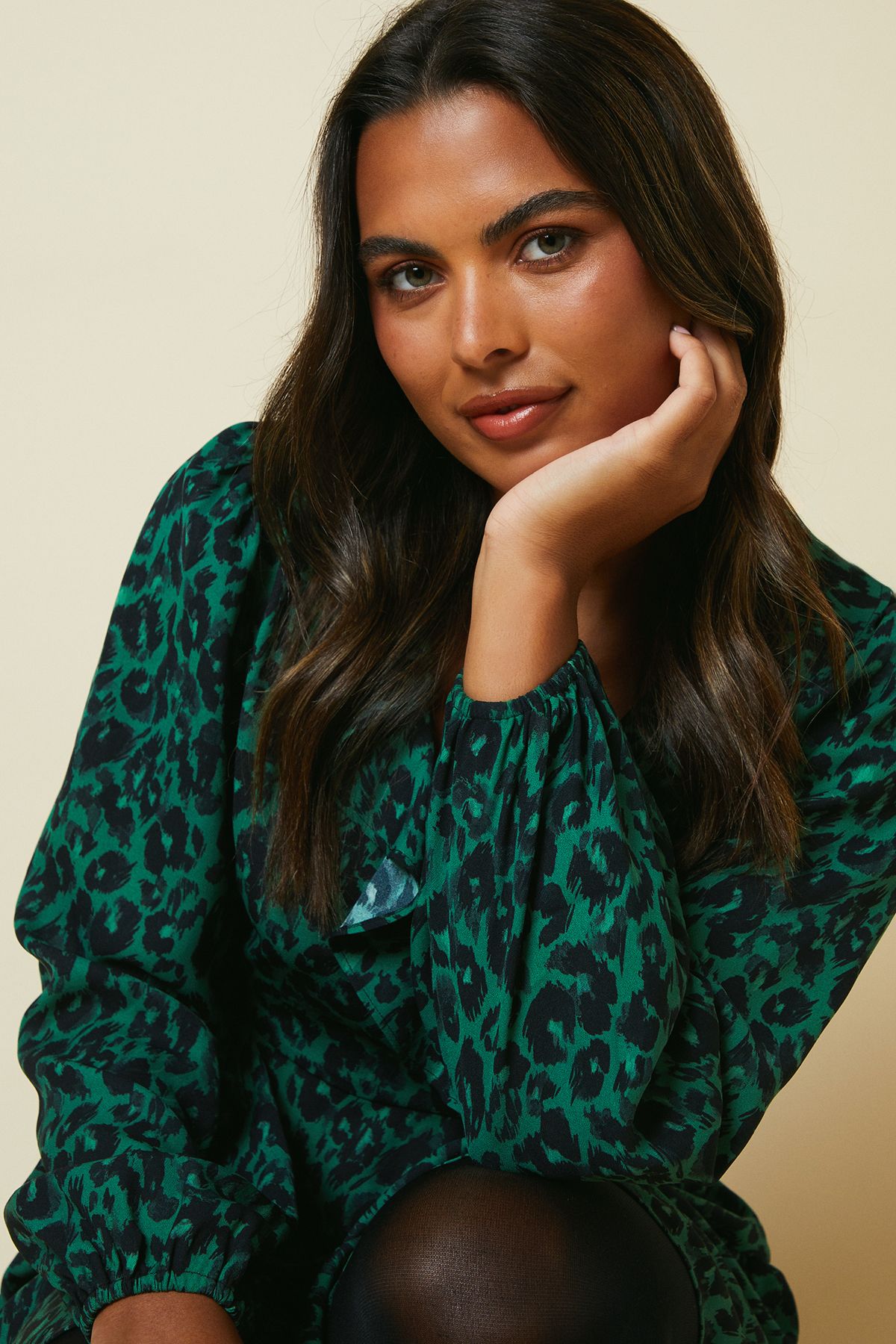 Dorothy Perkins Green Animal Tiered Hem Frill Wrap Mini Dress Green image 4