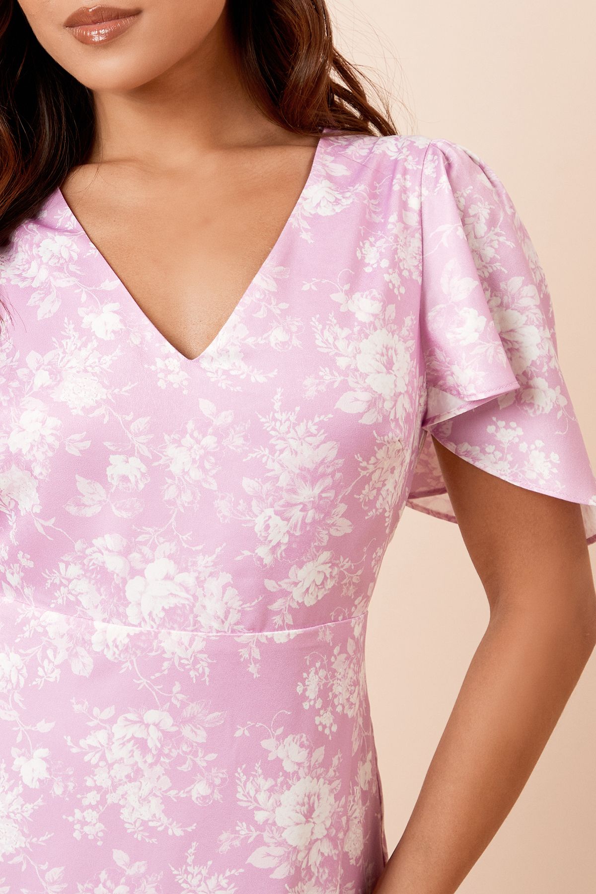 Dorothy Perkins DP Luxe Petite Angel Sleeve V Neck Maxi Dress Lilac image 4