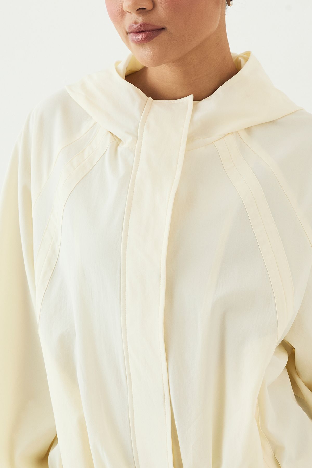 DSGN Studio DSGN Studio Balloon Hem Zip Through Jacket Cream image 4