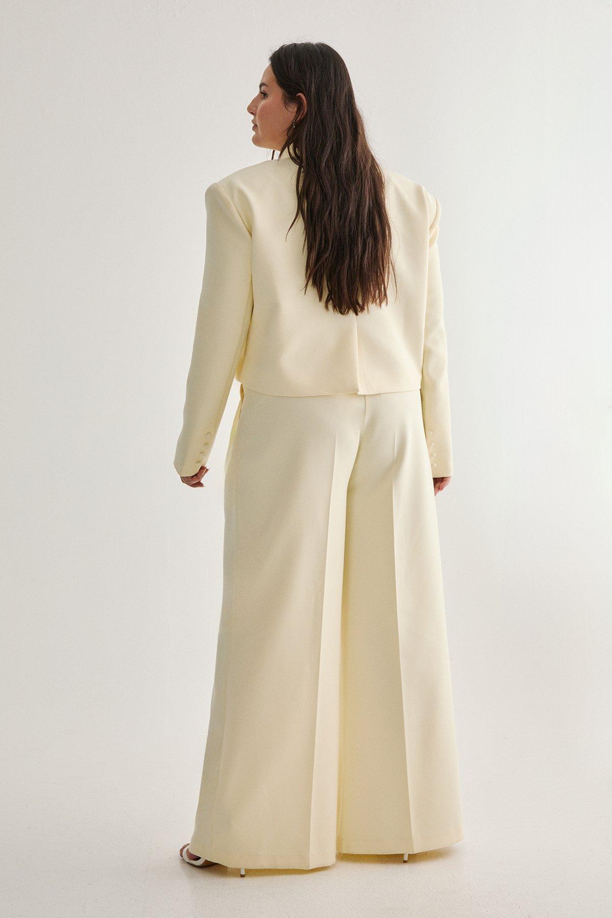 NastyGal Plus Premium Tailored Wide Leg Trouser Butter image 4