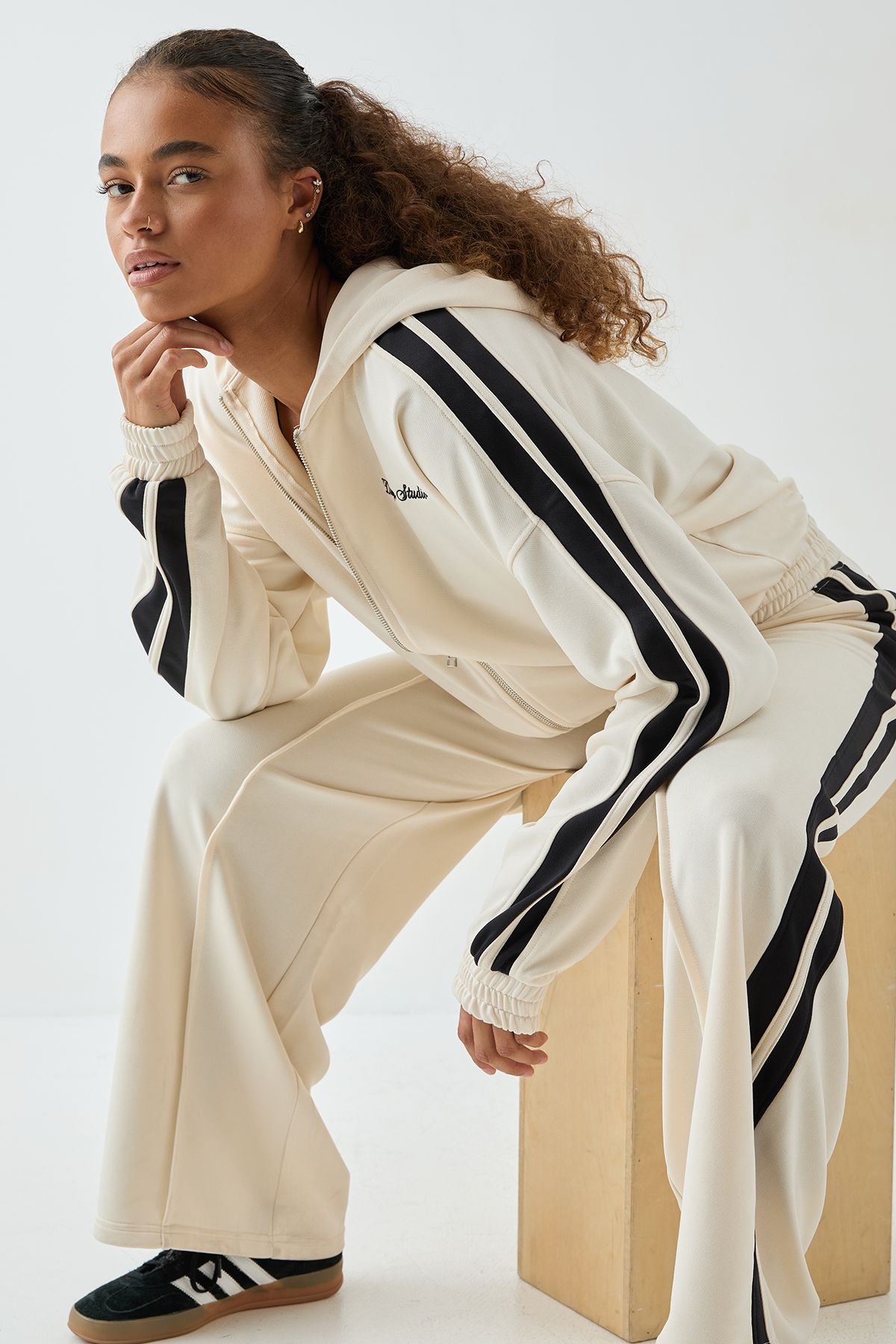 DSGN Studio DSGN Studio Tricot Side Stripe Boxy Crop Zip Through Hoodie Cream image 1