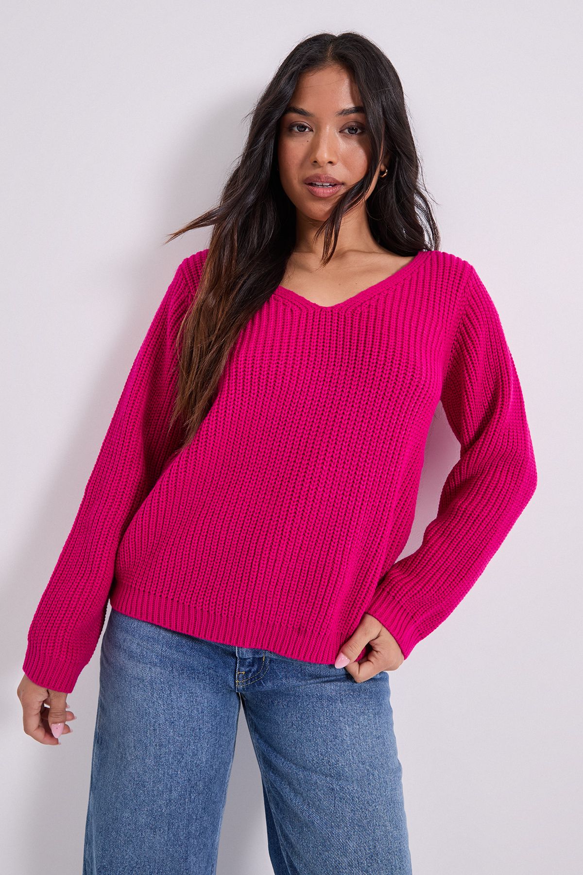 Dorothy Perkins Petite V Neck Knitted Jumper Pink image 2