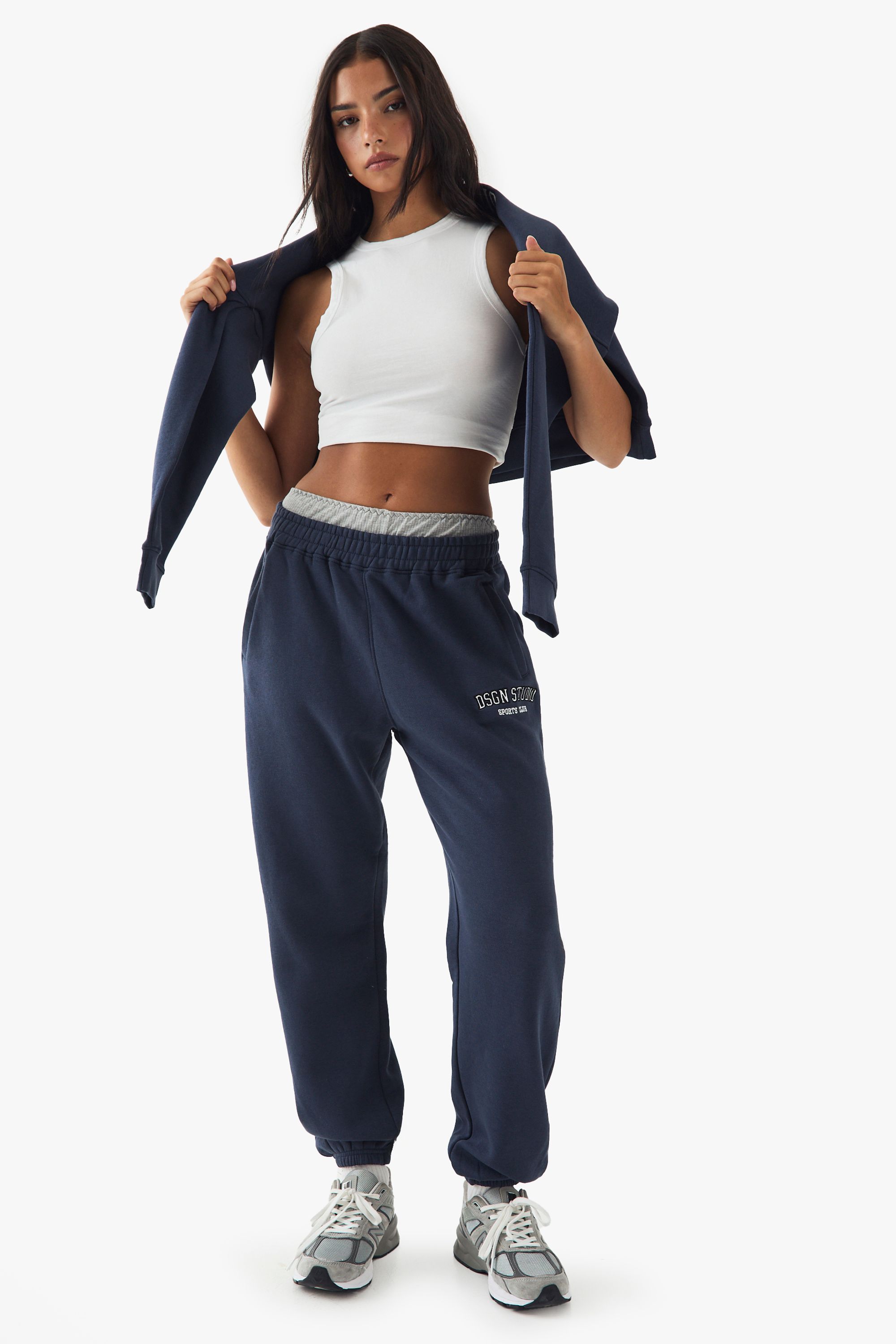 DSGN Studio DSGN Studio Applique Oversized Jogger Navy