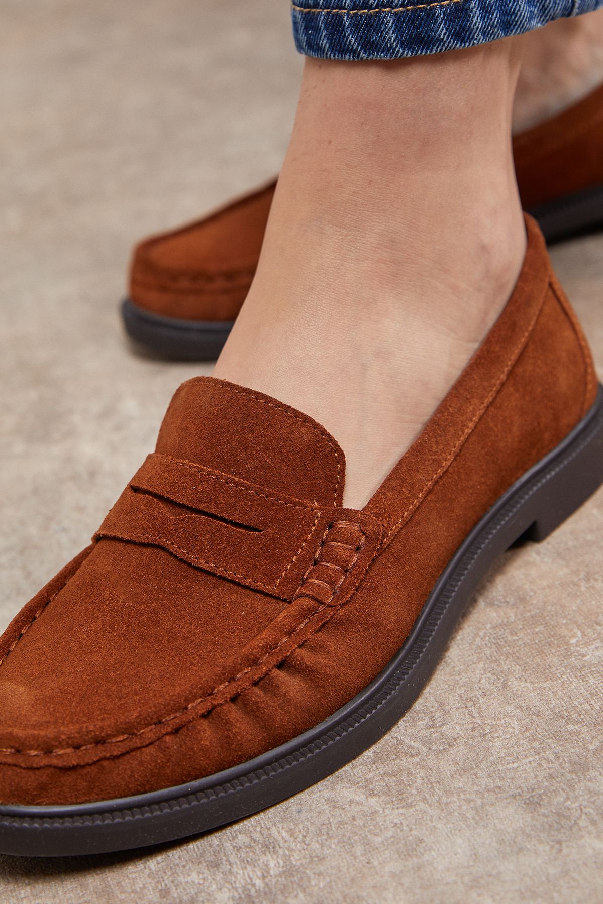 Oasis Beth Suede Grandad Penny Loafers Dark Tan image 4