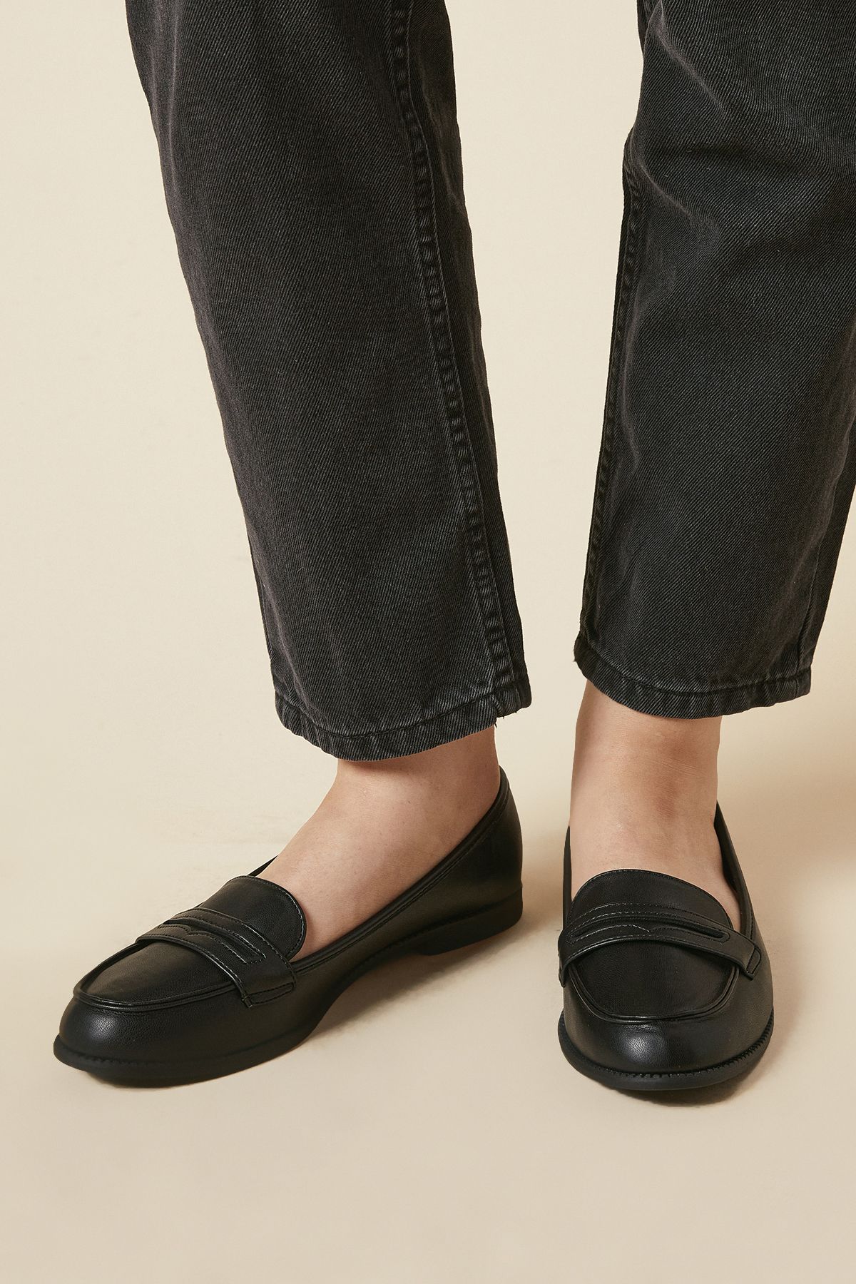 Dorothy Perkins Lara Penny Loafers Black image 2