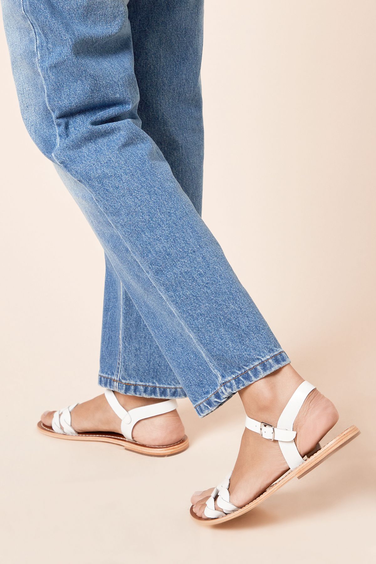 Dorothy Perkins Isobel Real Leather Twist Flat Sandals White image 2