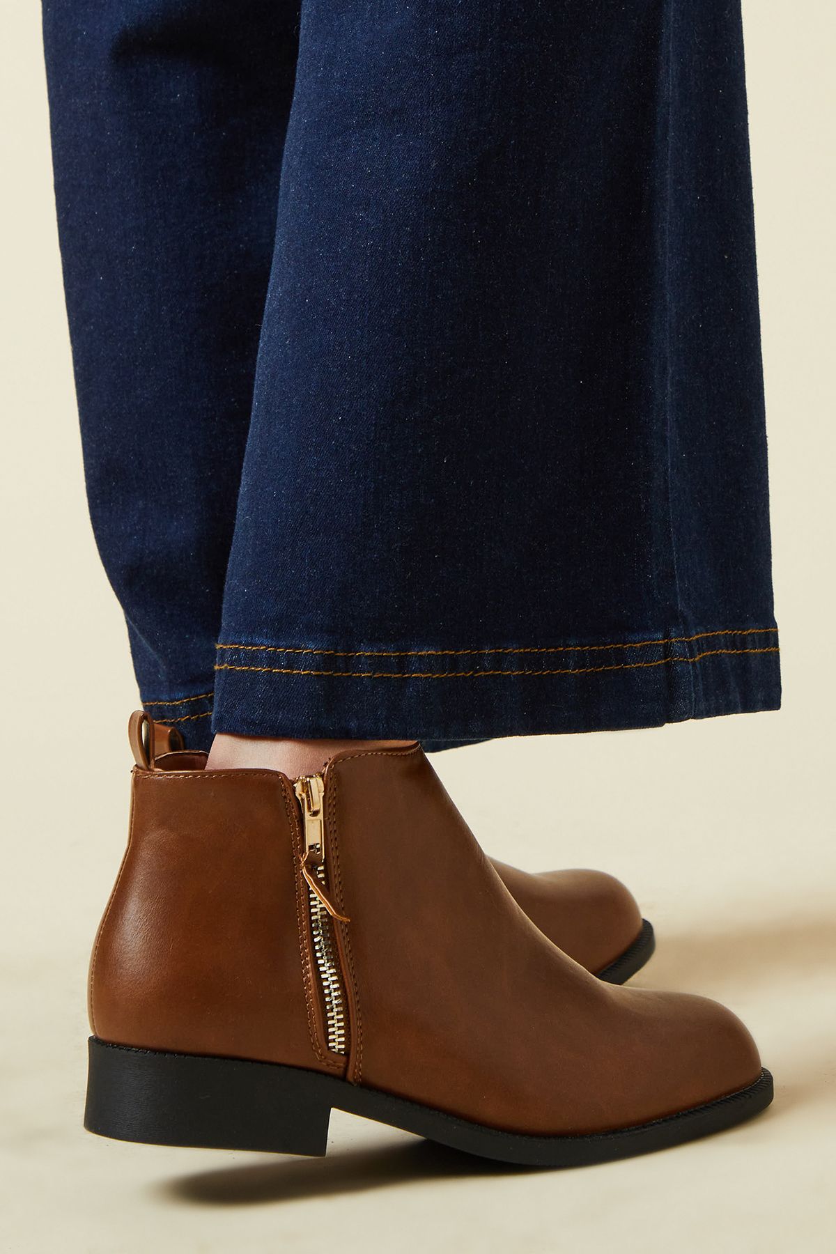 Dorothy Perkins Maddy Side Zip Flat Ankle Boots Tan image 3