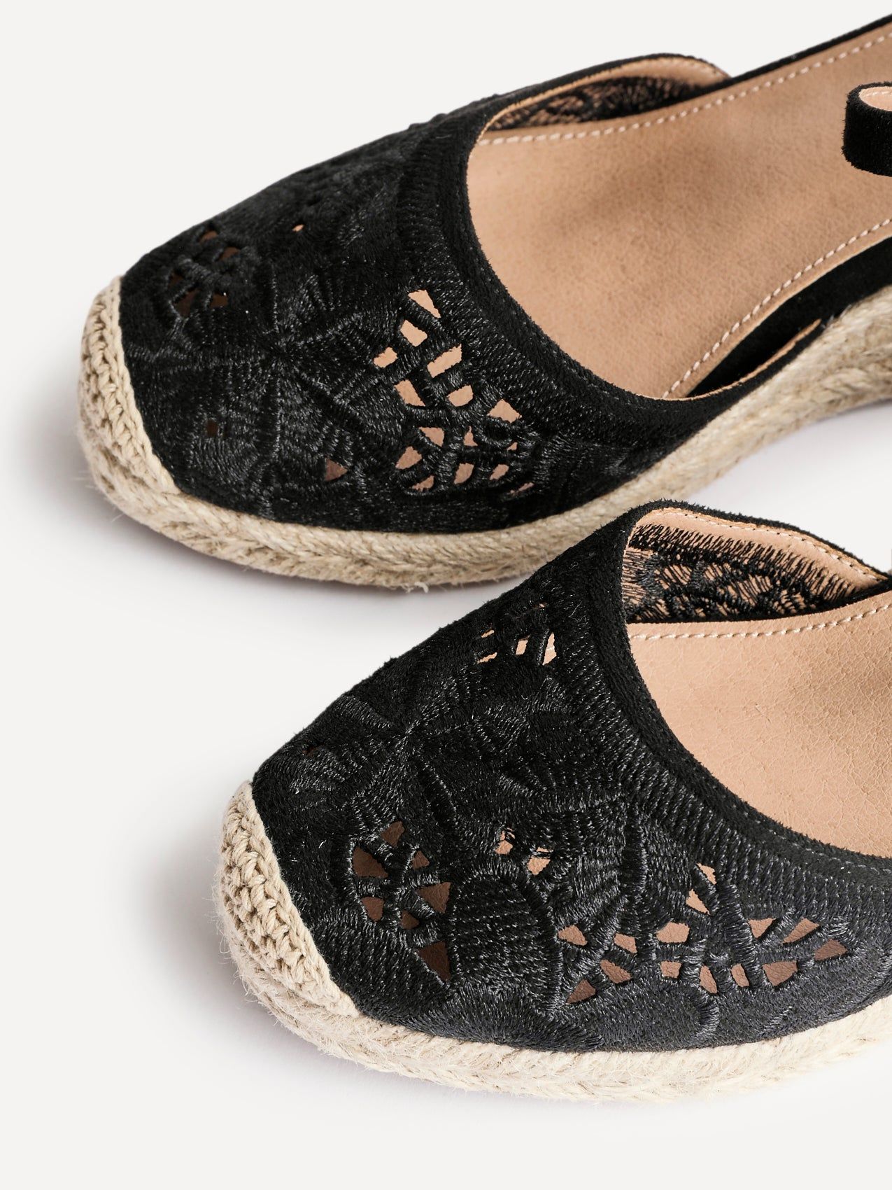 Linzi Kayla Black Closed-Toe Wedge image 4