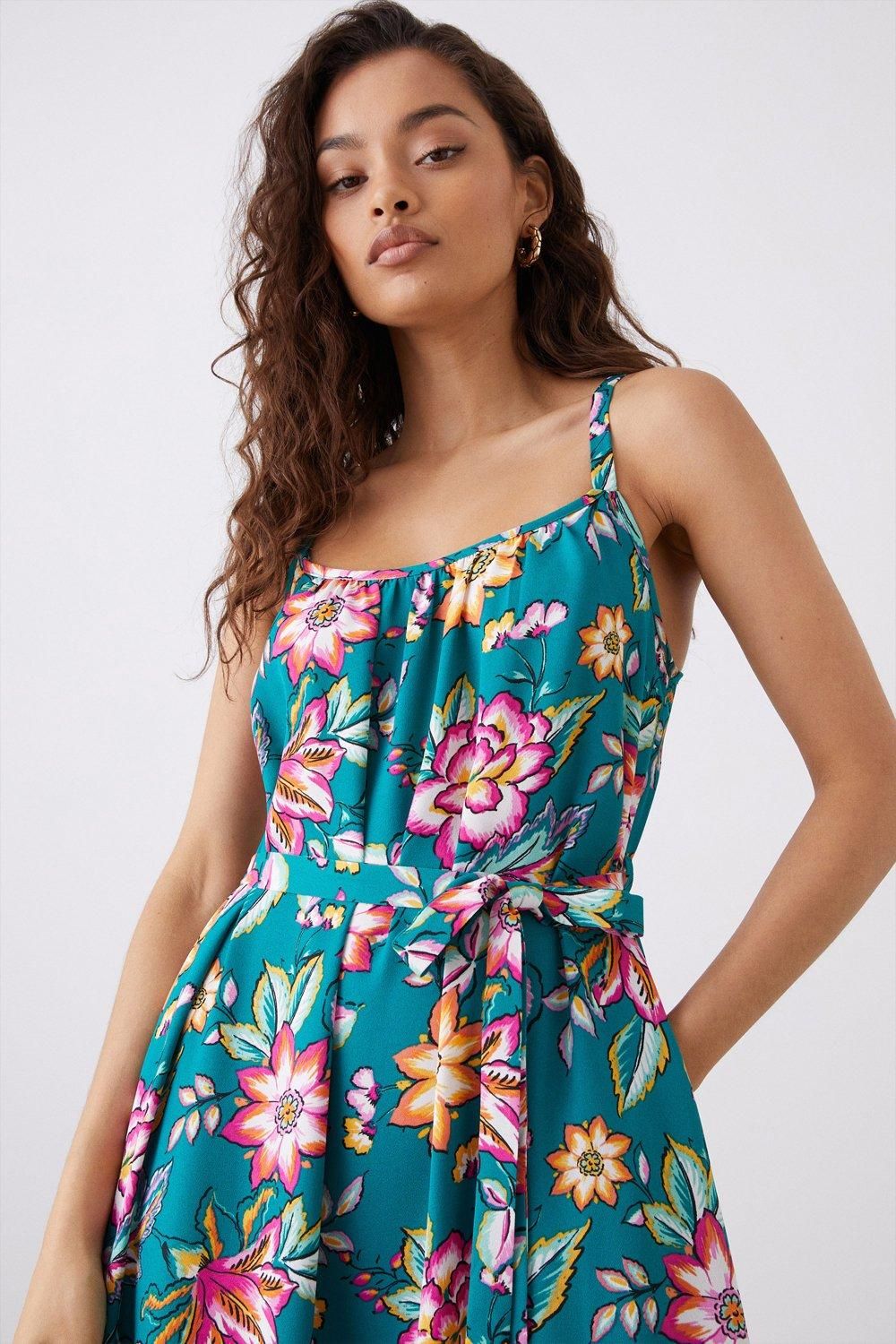 Dorothy Perkins Petite Green Floral Tiered Pocket Midi Dress Green image 2