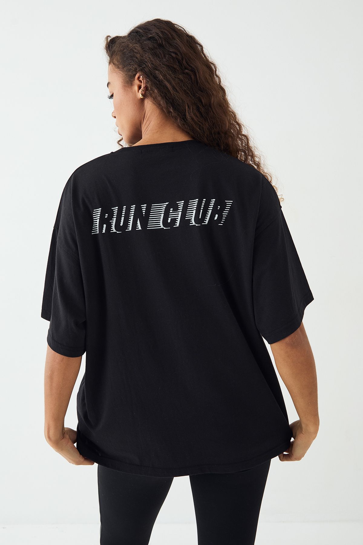 DSGN Studio DSGN Studio Run Club Printed Oversized T-shirt Black image 2