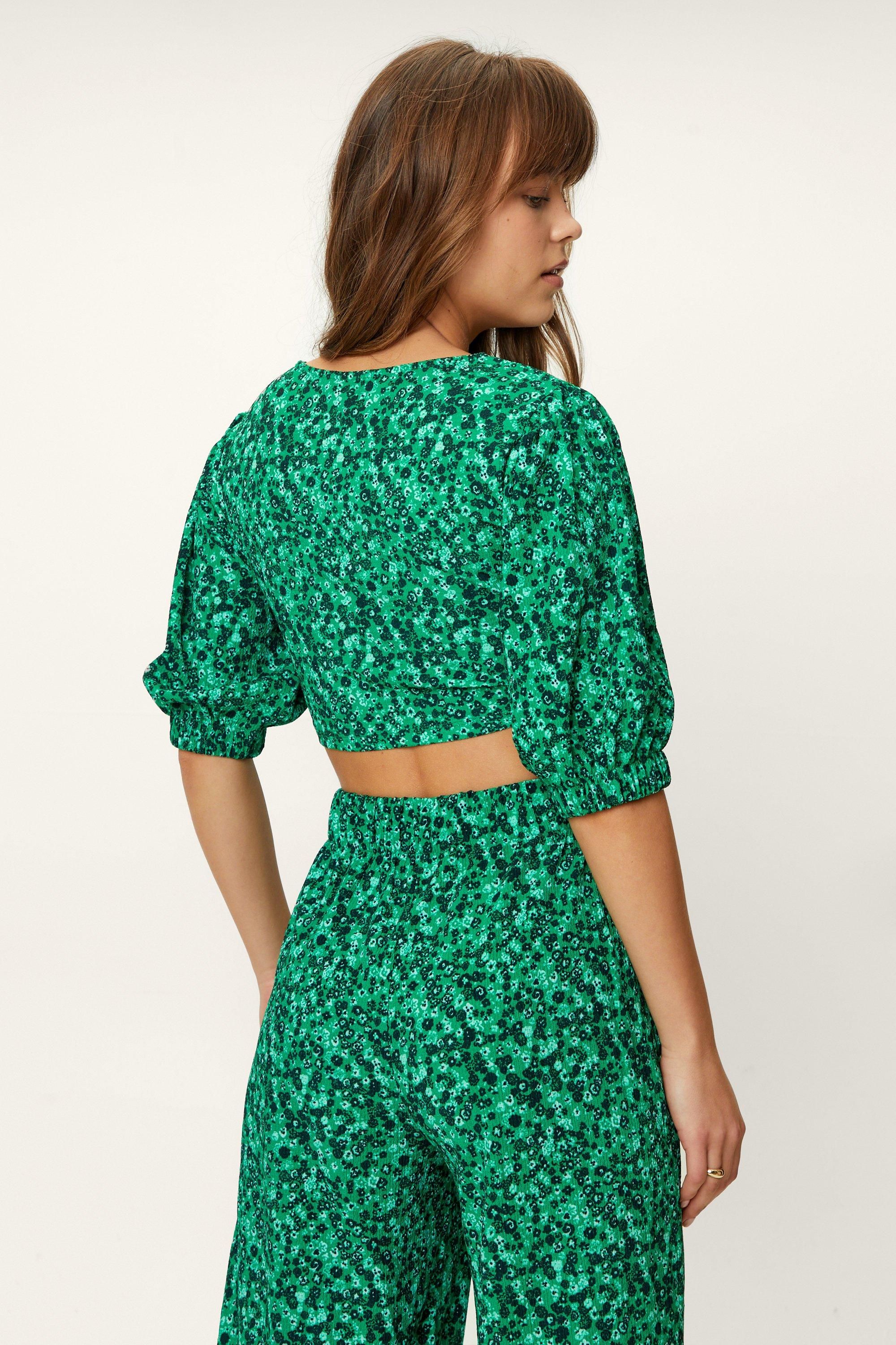 NastyGal Floral Print Tie Front Crop Top Green image 4