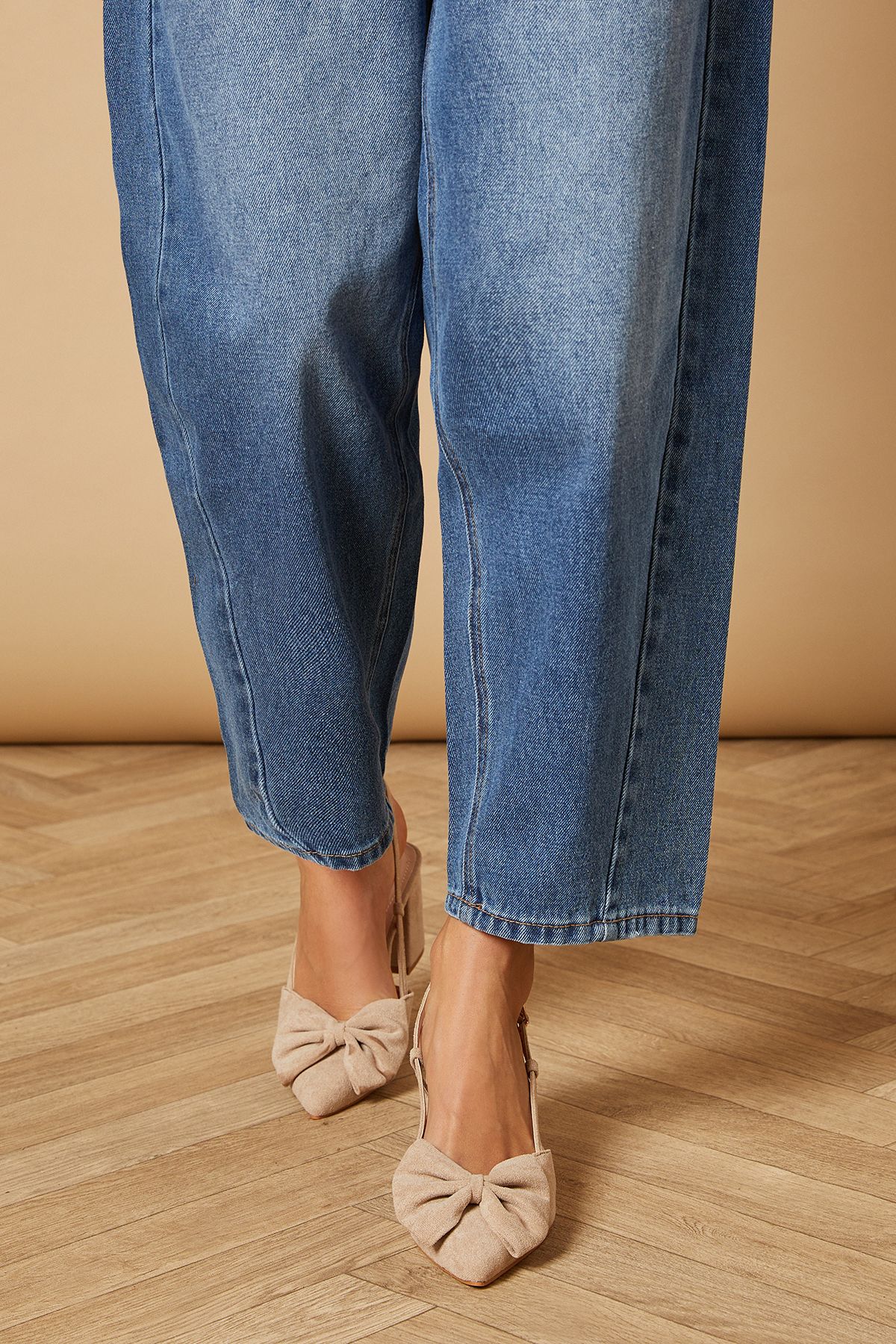 Oasis Dorinda Faux Suede Bow Slingback Block Heeled Shoes Beige image 2