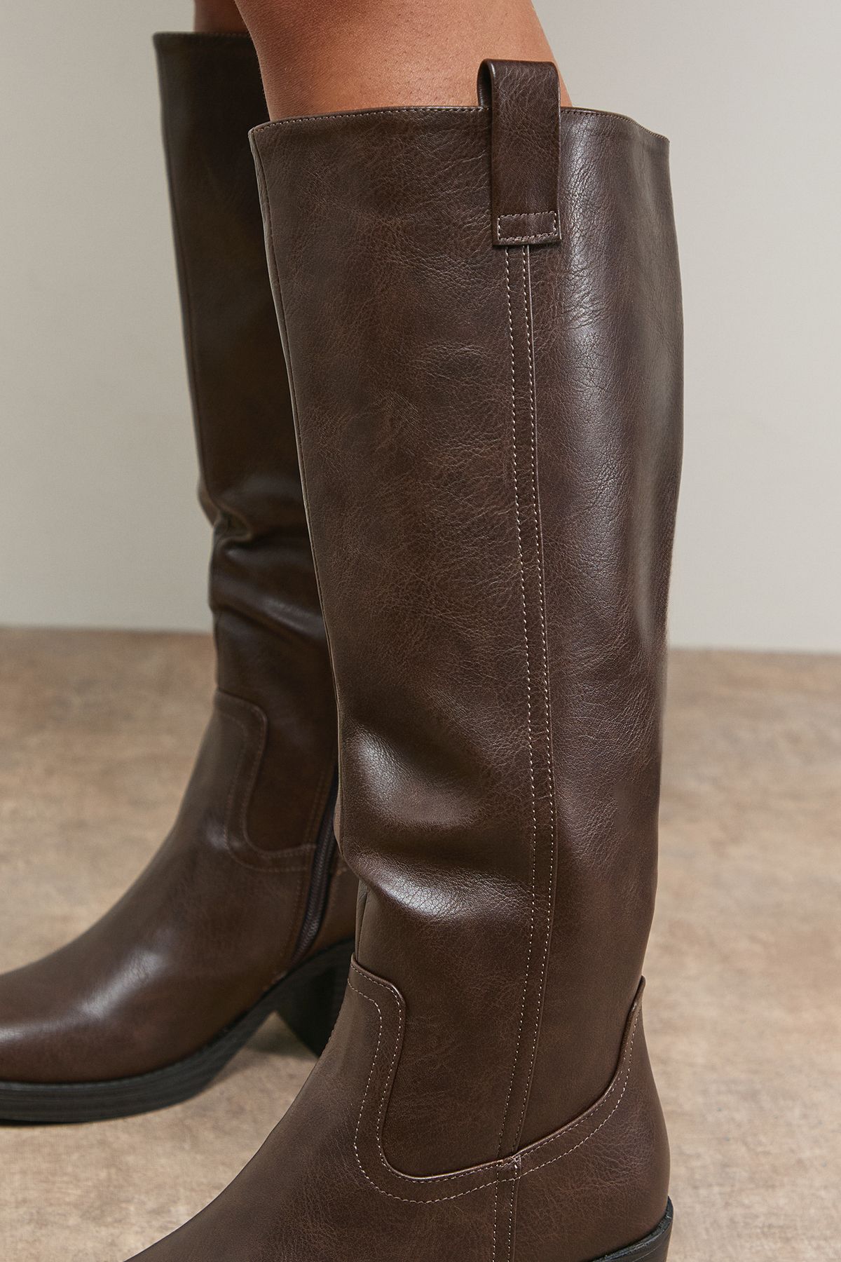 Oasis Kyrene Faux Leather Platform Gaucho High Block Heel Knee Boots Brown image 3