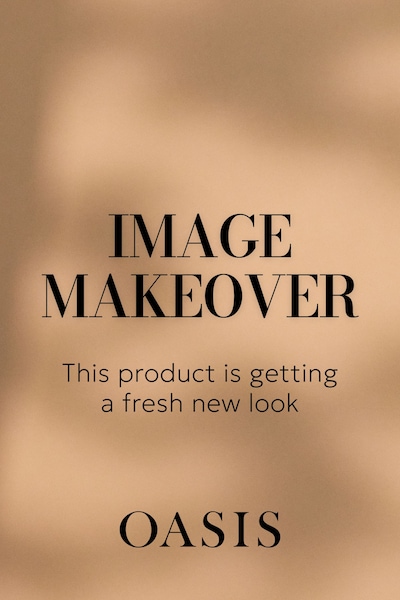 Oasis Lace Detail Tailored Short White