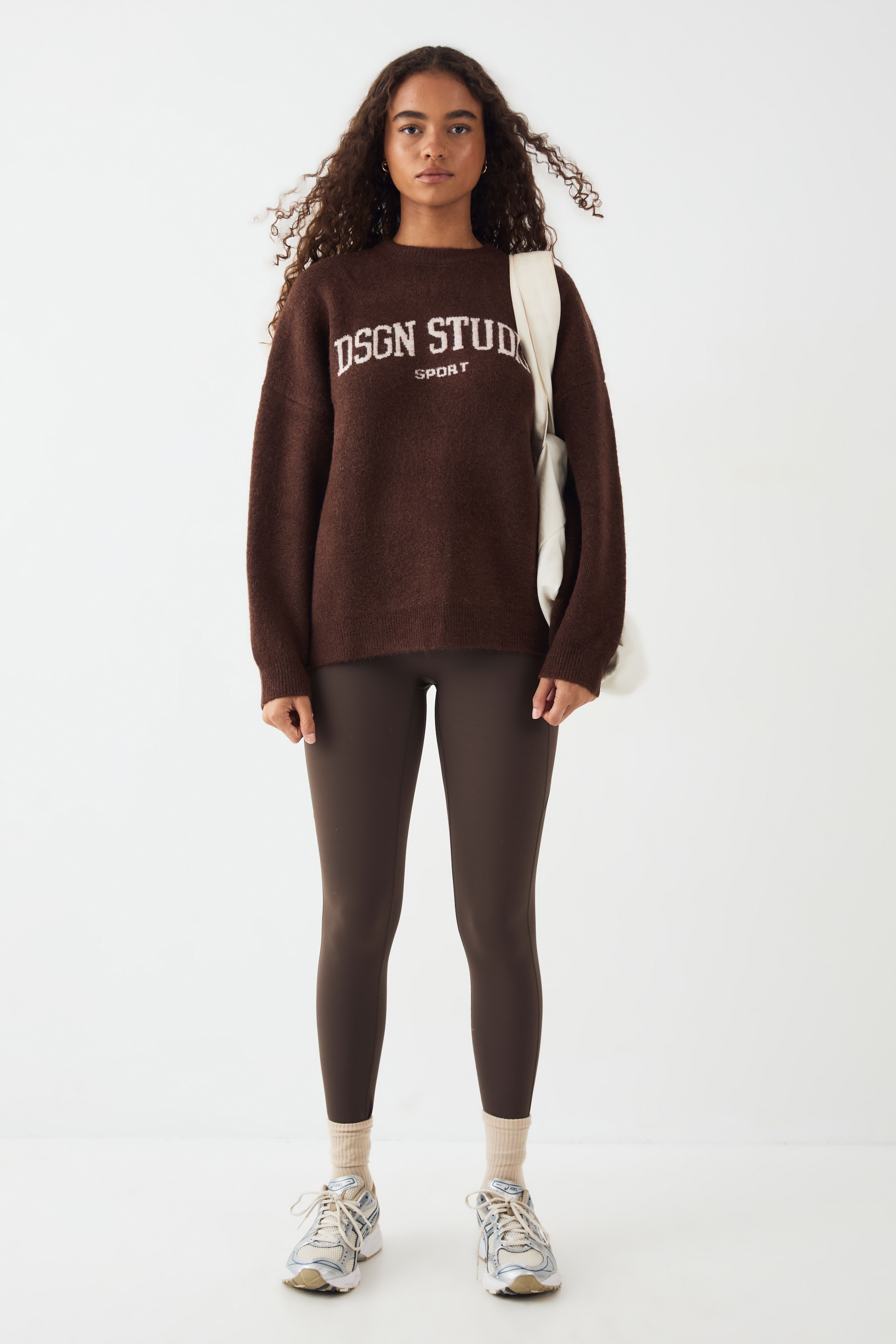 DSGN Studio DSGN Studio Knitted Oversized Crew Neck Jumper Chocolate image 5