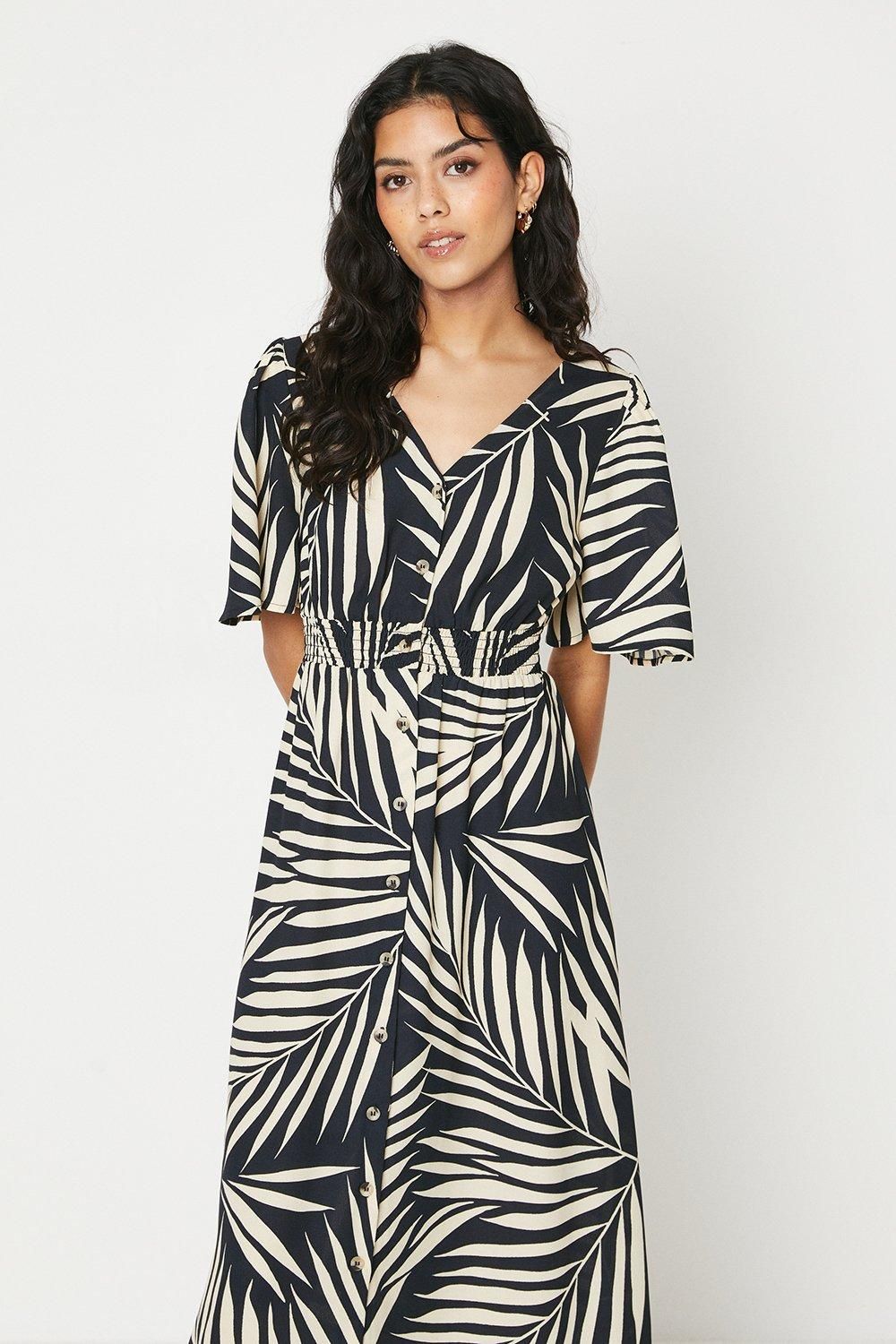 Dorothy Perkins Petite Palm Print Button Through Midi Dress With Pockets Black image 2