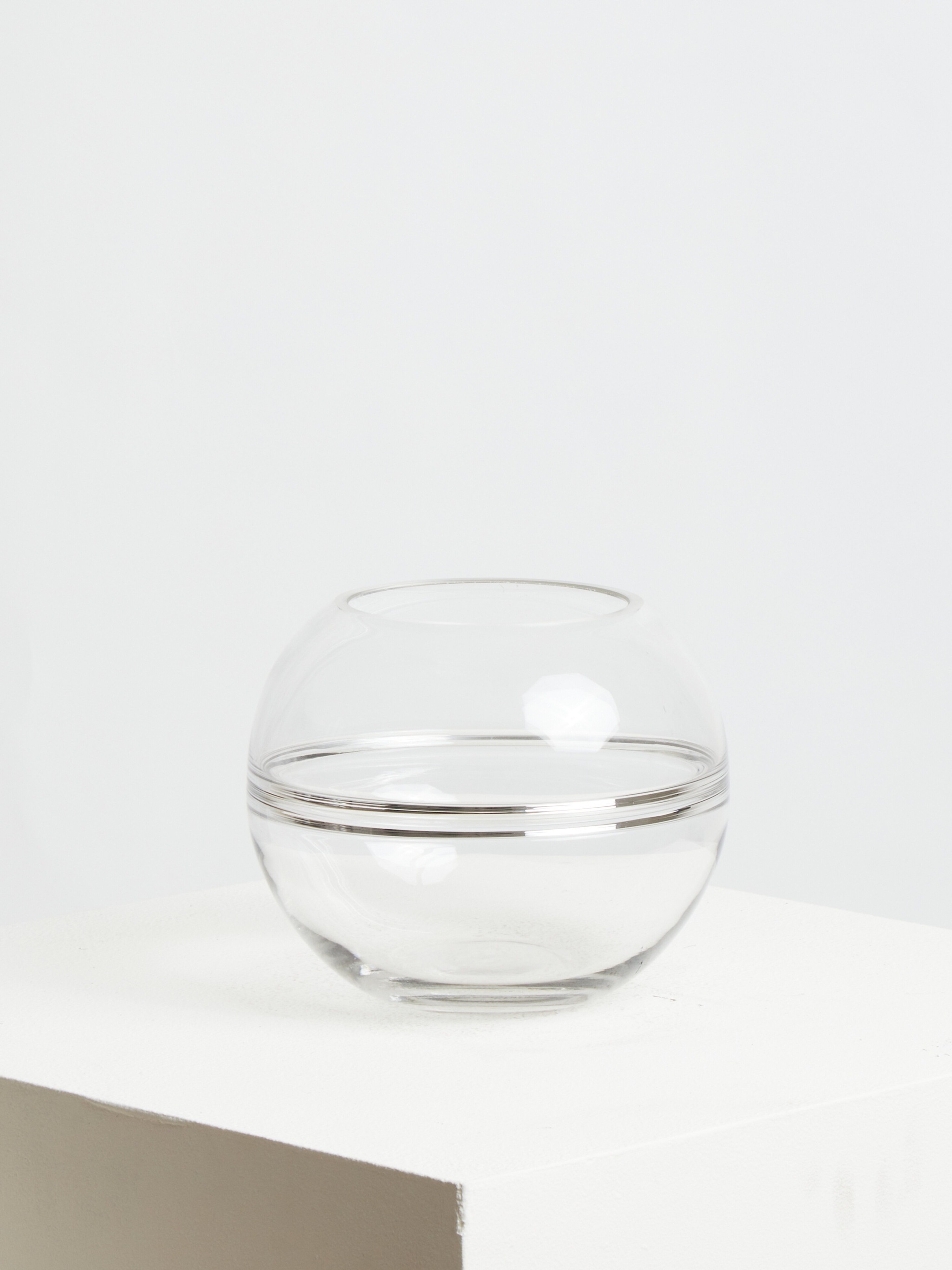 Orsina Elegant Design Glass Round Vase, Durable Glass Vase, Easy To Maintain Large Vase For Flowers, image 3