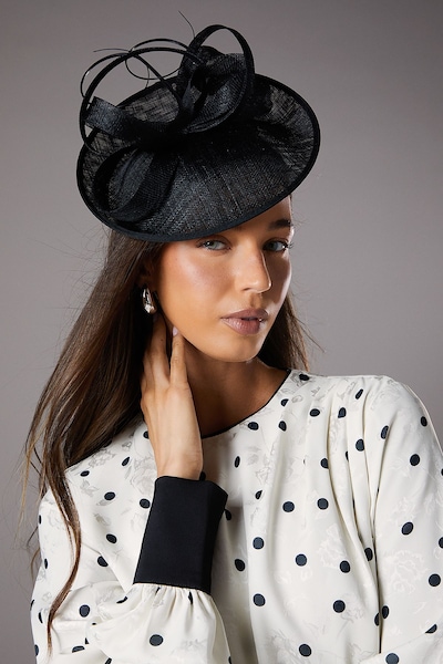 Coast Side Facing Structured Fascinator Black