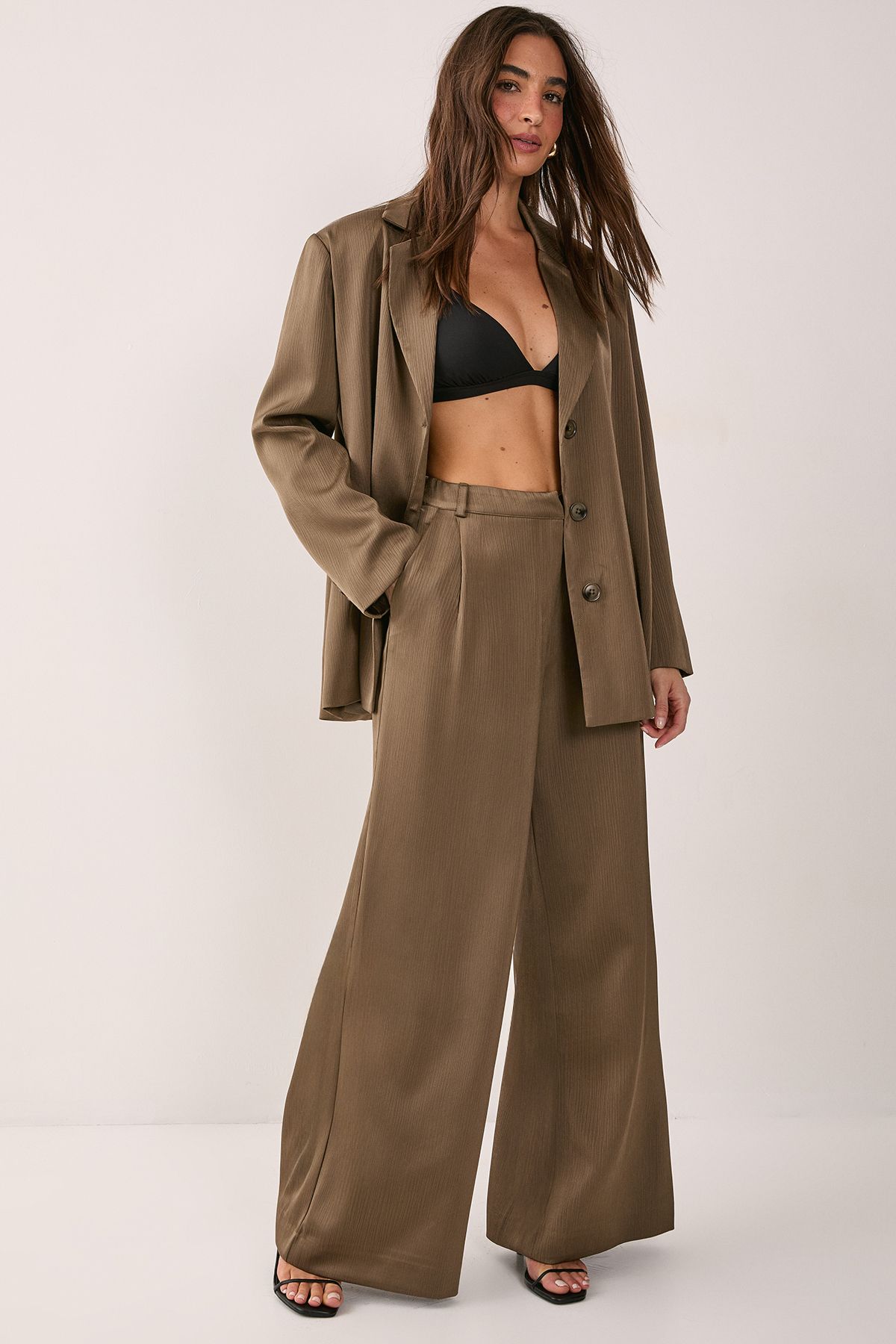 NastyGal Satin Pleated Oversized Blazer Olive image 2