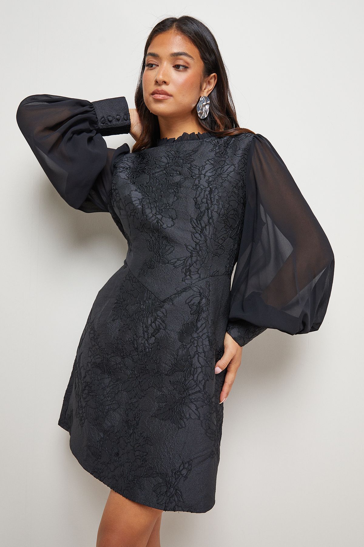 Oasis Petite Structured Jacquard Fit And Flare Mini Dress With Chiffon Sleeve Black image 4