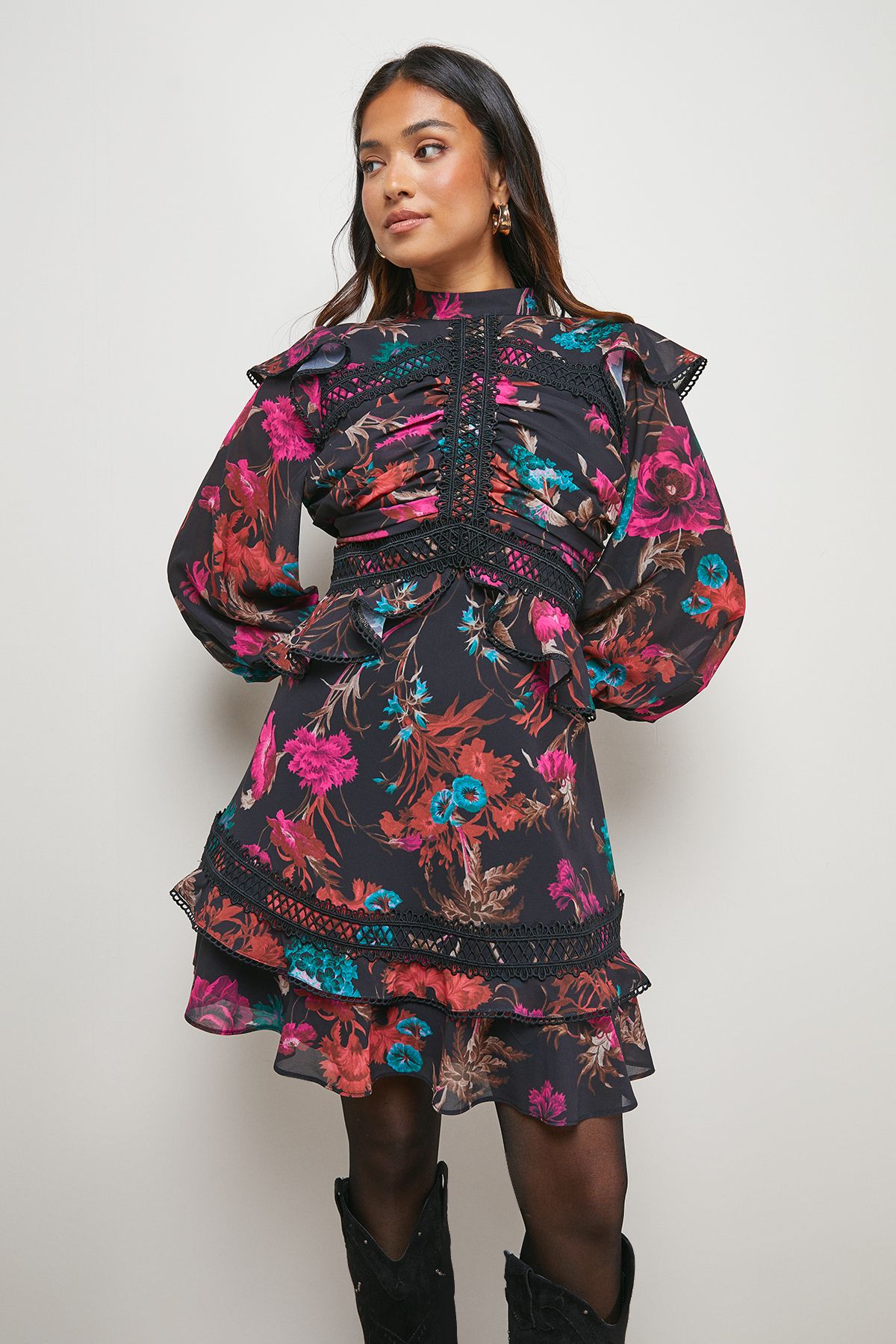 Oasis Petite Ruched Bodice Trim Detail Mini Dress Floral image 4