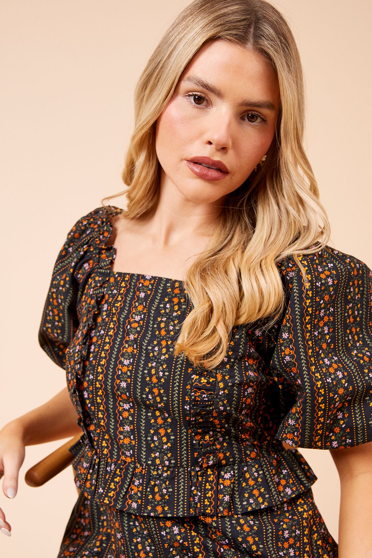 Dorothy Perkins Poplin Ruffle Square Neck Midi Dress Black image 4