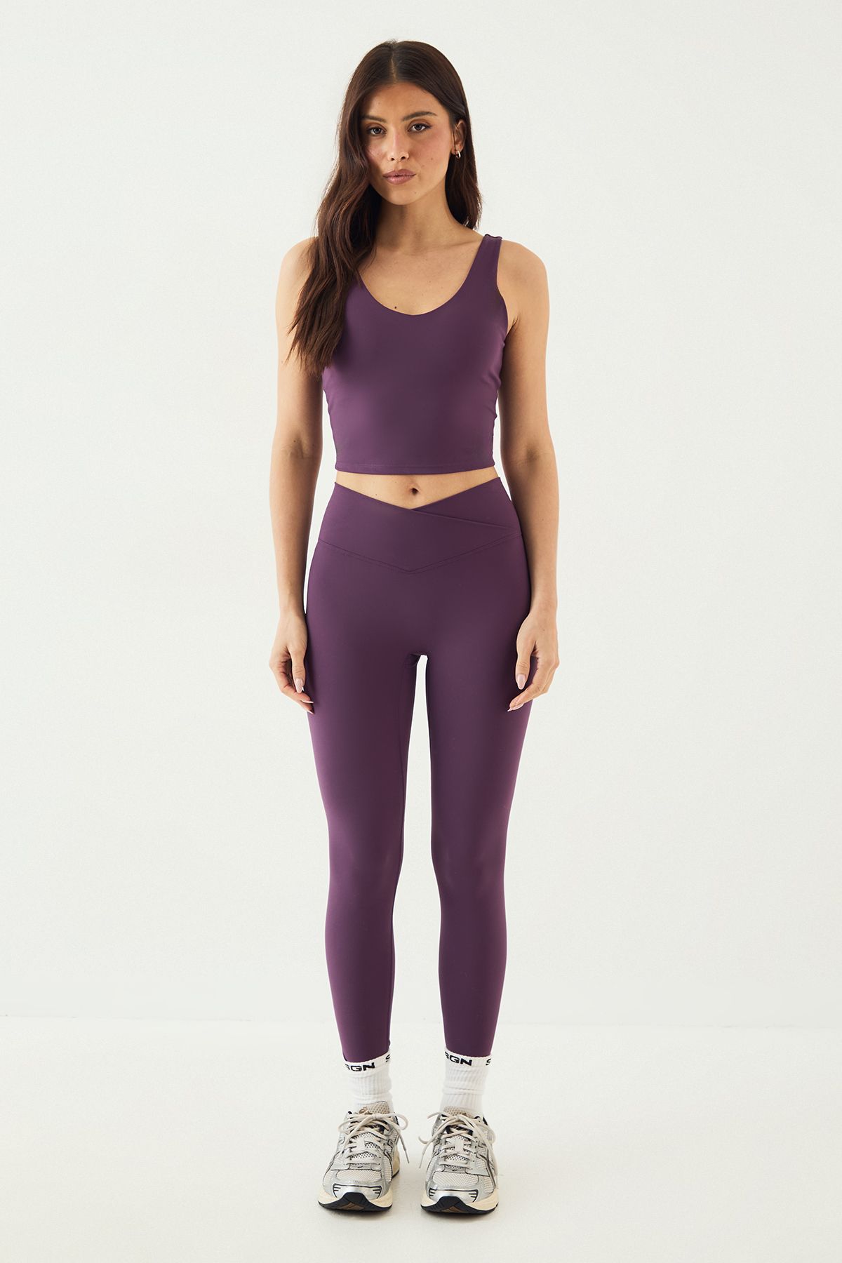 DSGN Studio DSGN Studio Ultra Sculpt Longline Plunge Sports Bra Aubergine image 5