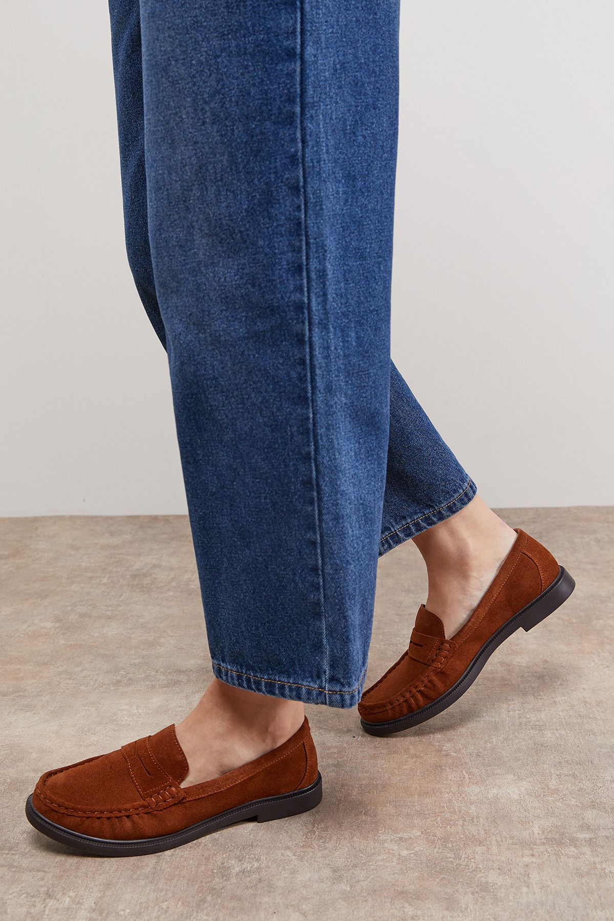 Oasis Beth Suede Grandad Penny Loafers Dark Tan image 2