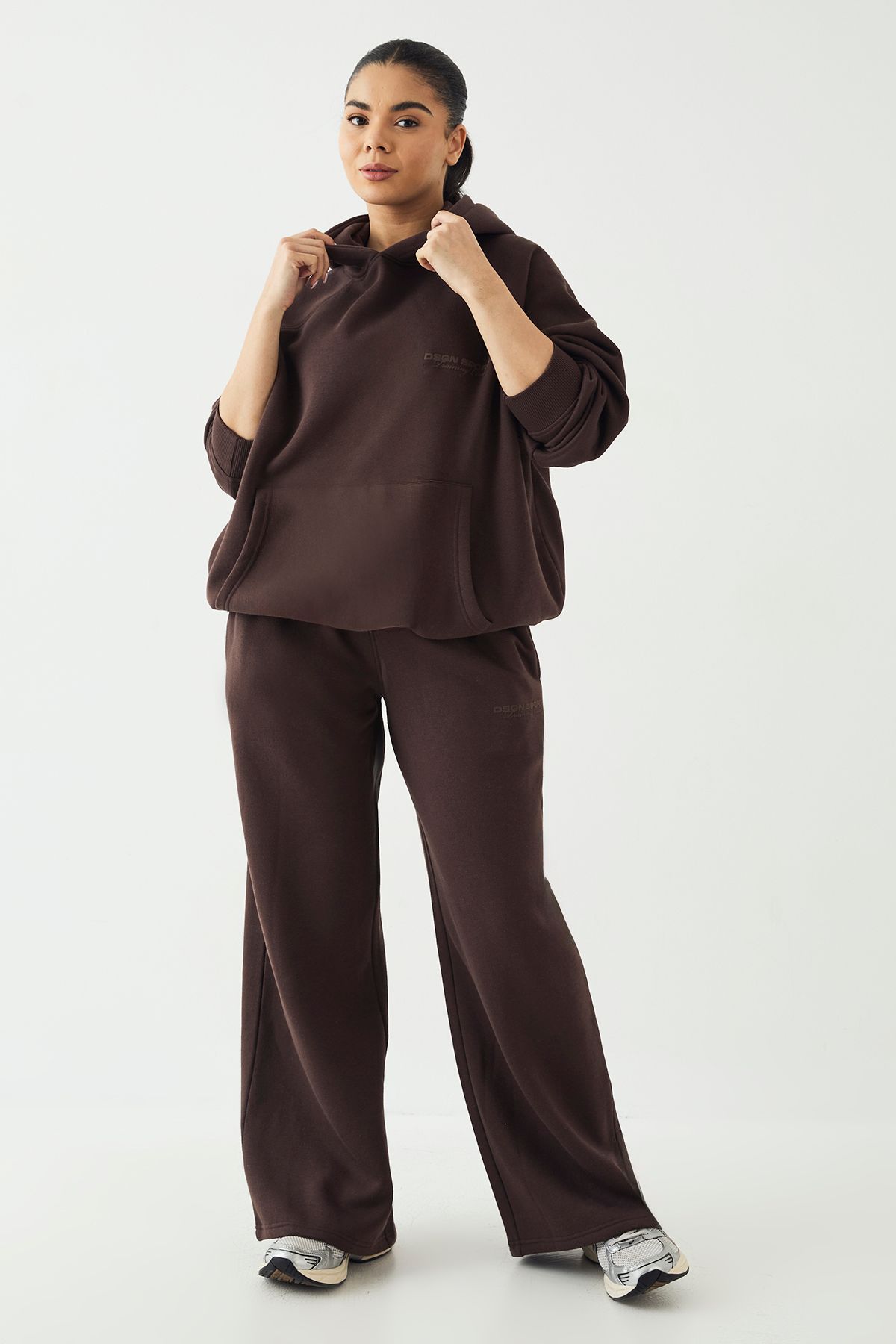 DSGN Studio DSGN Studio Sport Training Club Straight Leg Jogger Coffee Bean image 3