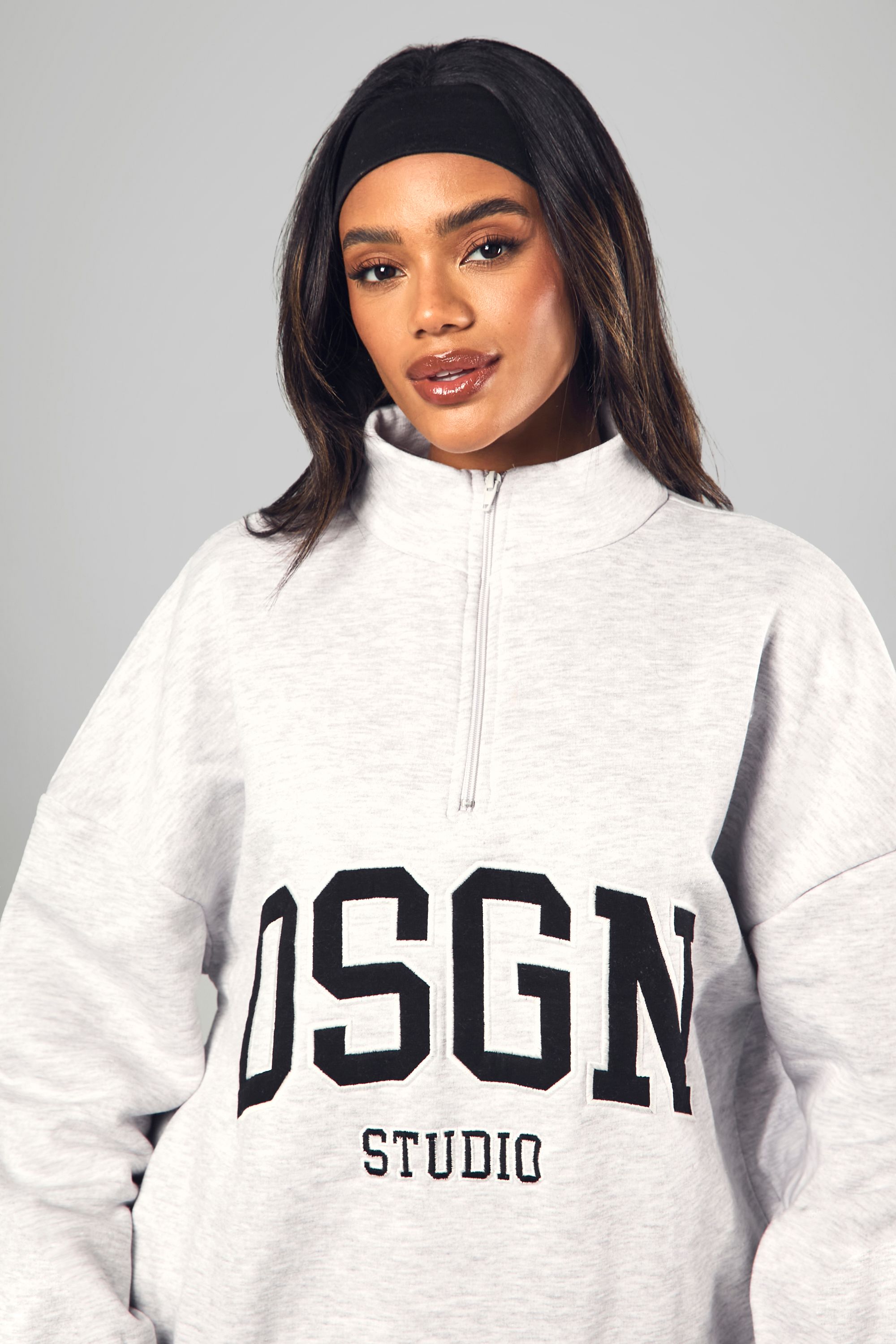 DSGN Studio DSGN Studio Applique Oversized Half Zip Sweatshirt Ash Grey image 4
