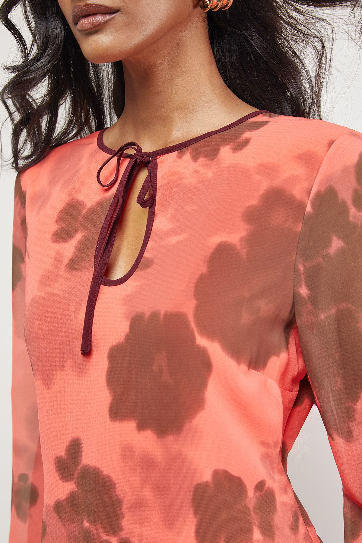 Warehouse Georgette Tie Front Keyhole Tie Cuff Midi Dress Red image 5