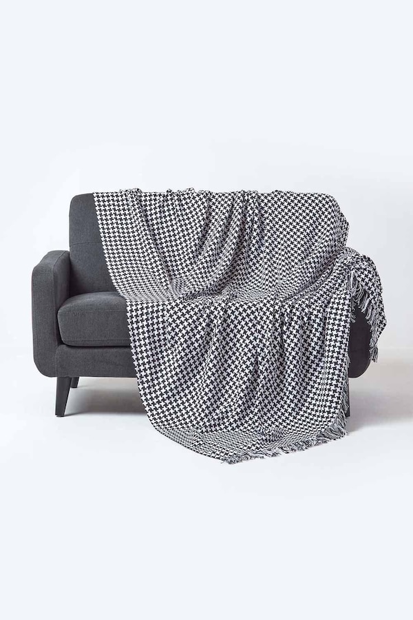 Homescapes Houndstooth 100% Cotton Bedspread Throw
