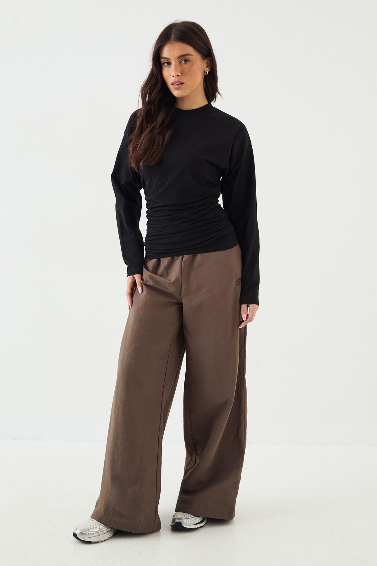 DSGN Studio DSGN Studio Ruched Side Long Sleeve Top Black image 3