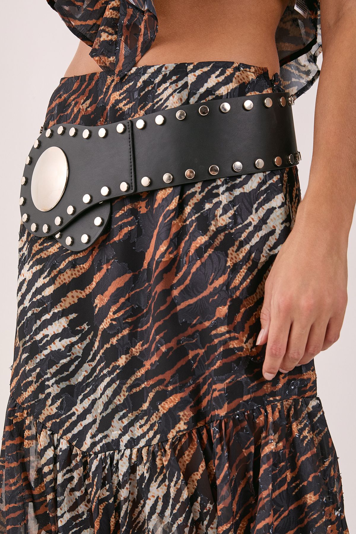 NastyGal Chunky Studded Sash Belt Black image 2