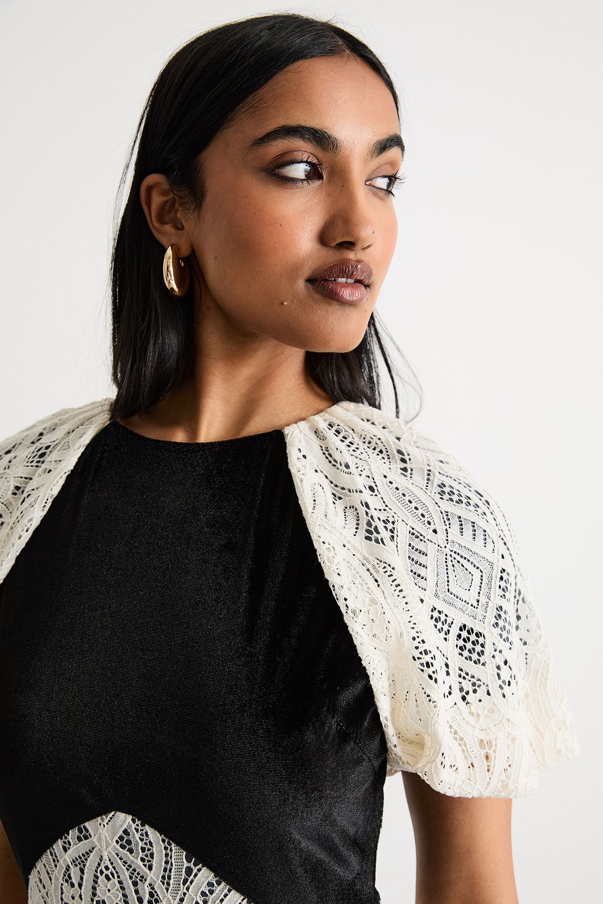 Warehouse Velvet Lace Panelled Midi Tea Dress Black image 4