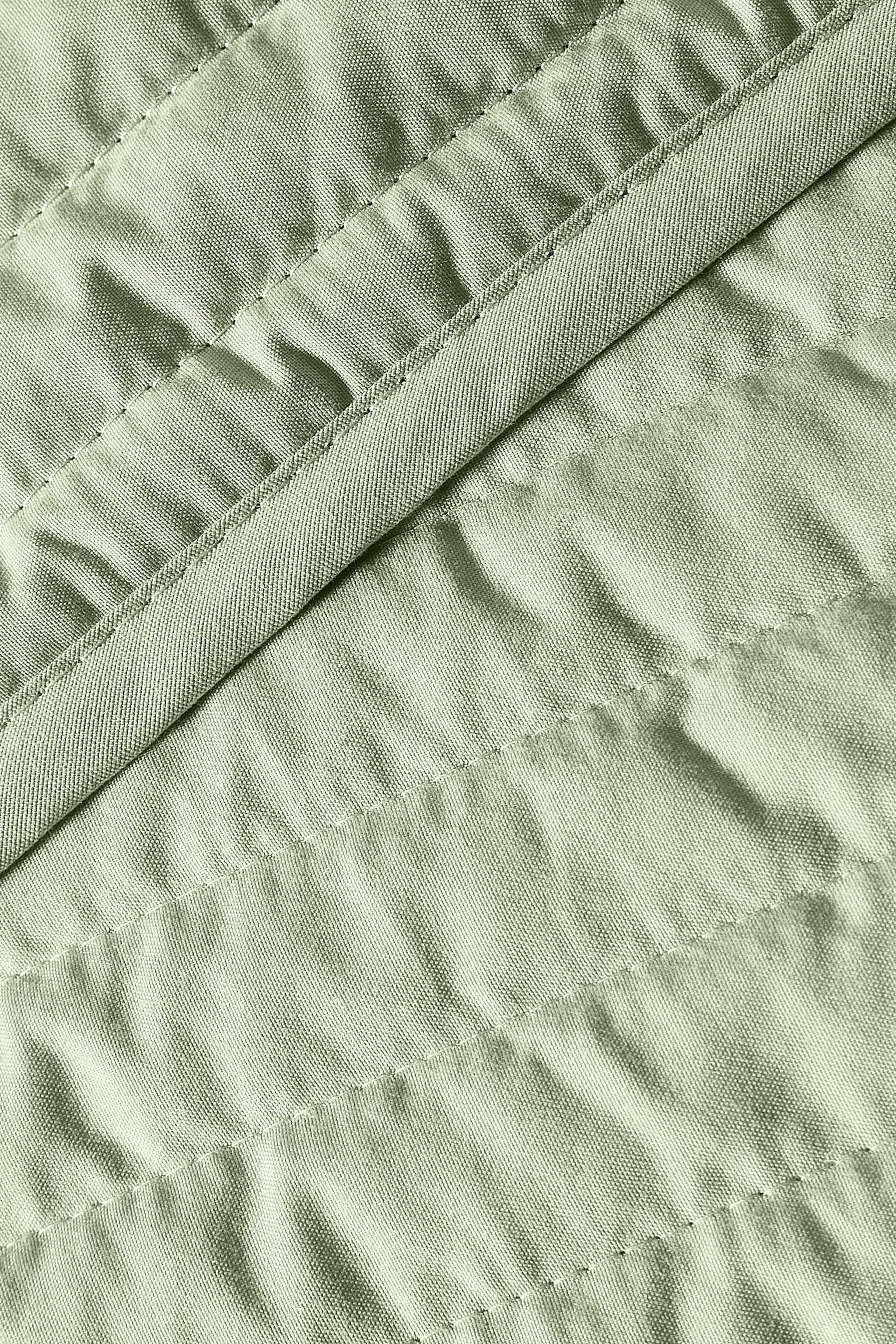 Bianca 'Quilted Lines' Bedspread image 2