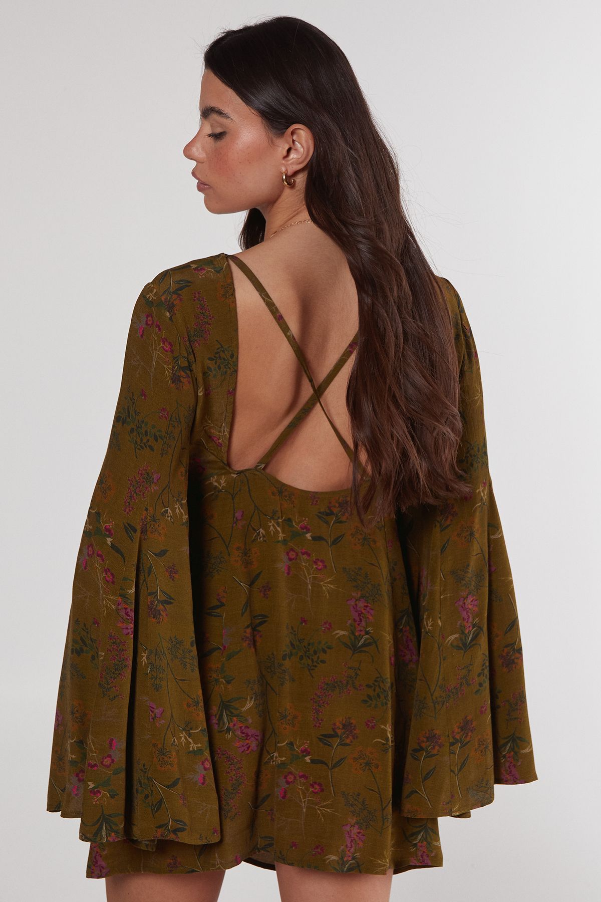 NastyGal Floral Print Extreme Sleeve Button Down Mini Dress Khaki image 4