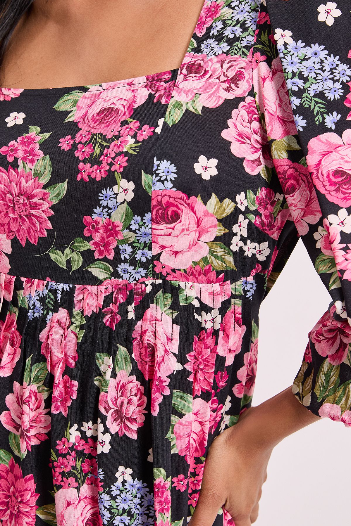 Dorothy Perkins Black Floral Square Neck Blouson Sleeve Tie Back Mini Dress Black image 5