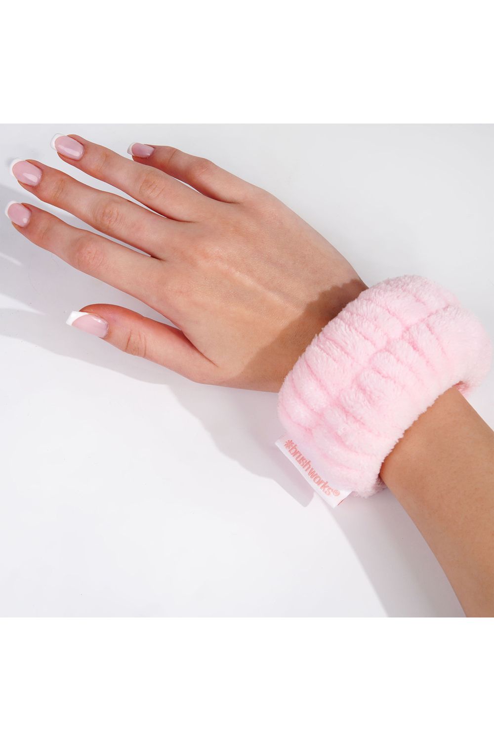 Brushworks Microfibre Wrist Washbands - 1 Set Pink image 4
