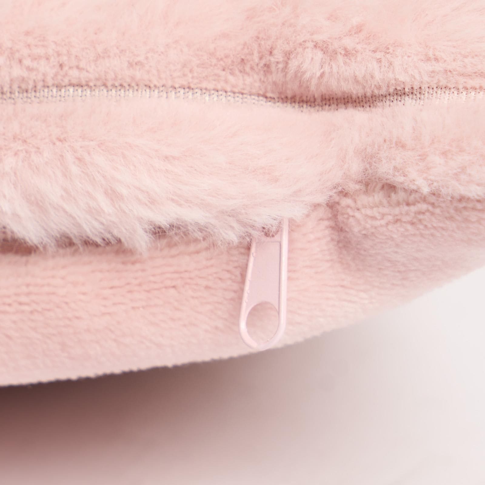 OHS 2 x Faux Fur Thick Rib Filled Cushion Covers image 3