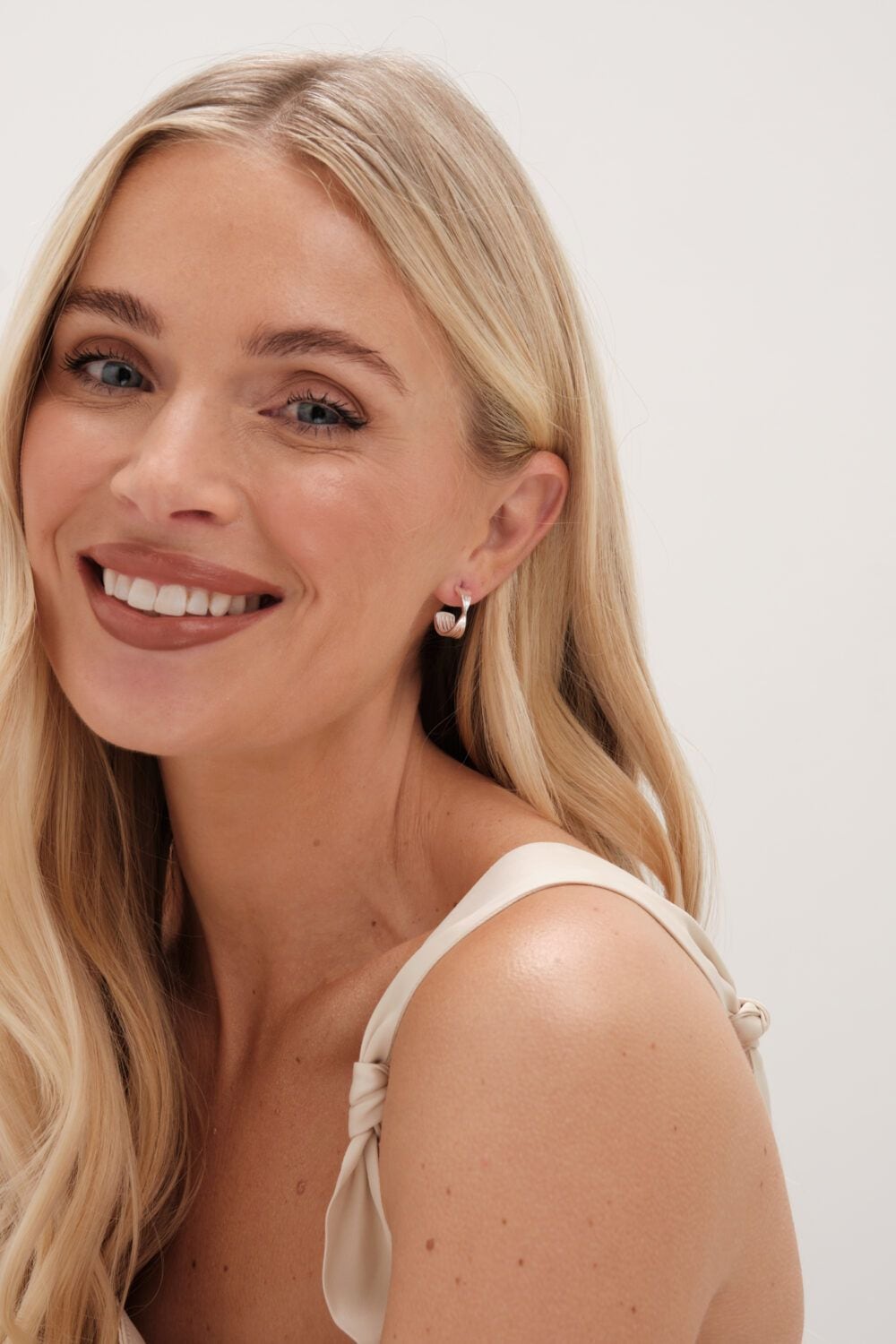 Simply Silver Sterling Silver 925 Polished Twist Hoop Earrings image 3