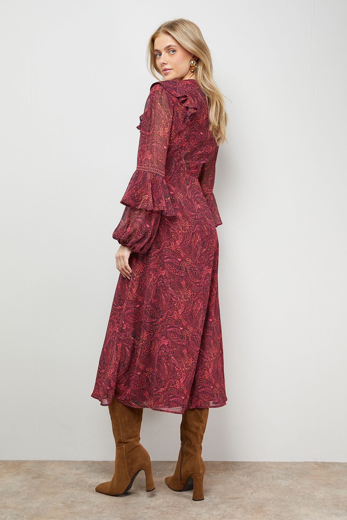 Oasis Printed Trim Detail Frill Shoulder Midi Tea Dress Multi image 3