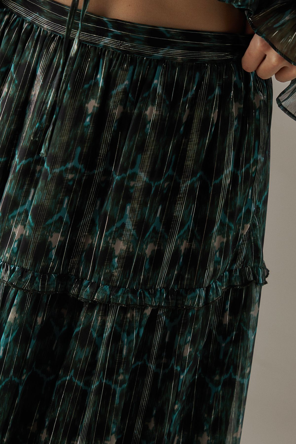 Warehouse Metallic Chiffon Tier Maxi Skirt Green image 4