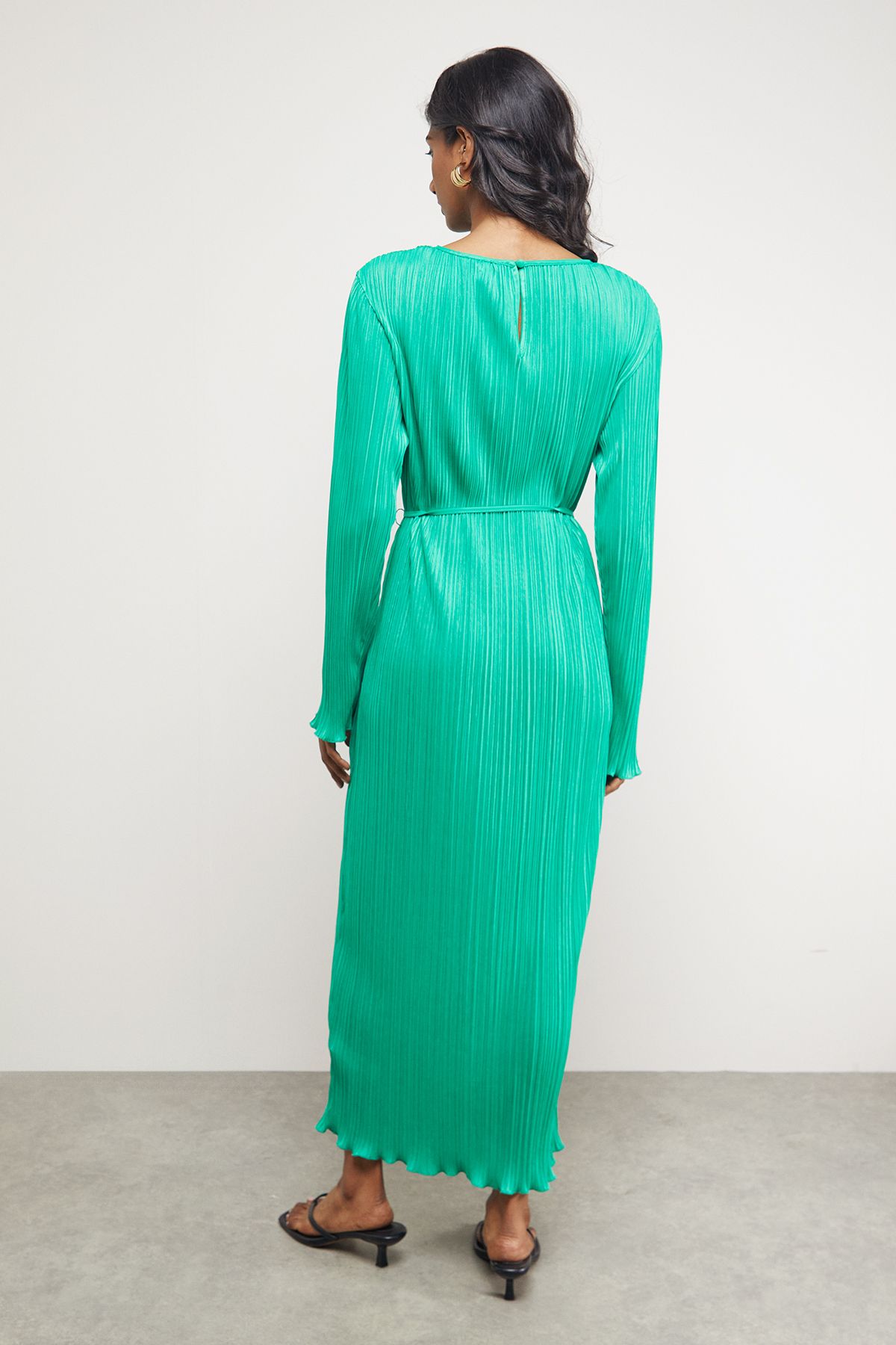 Warehouse Plisse Belted Column Midi Dress Bright Green image 3